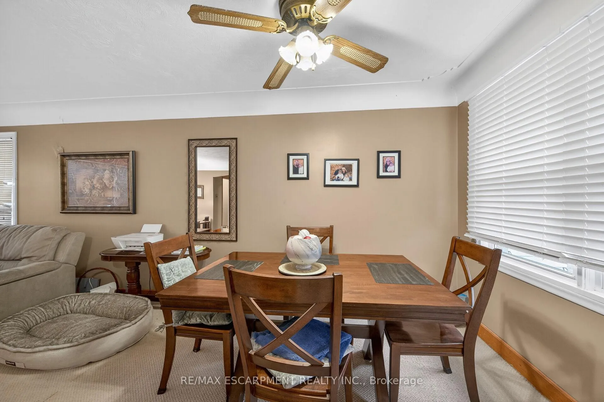 Photo 9 of 186 Seneca Avenue, Hamilton, Rural Glanbrook — HOMEH