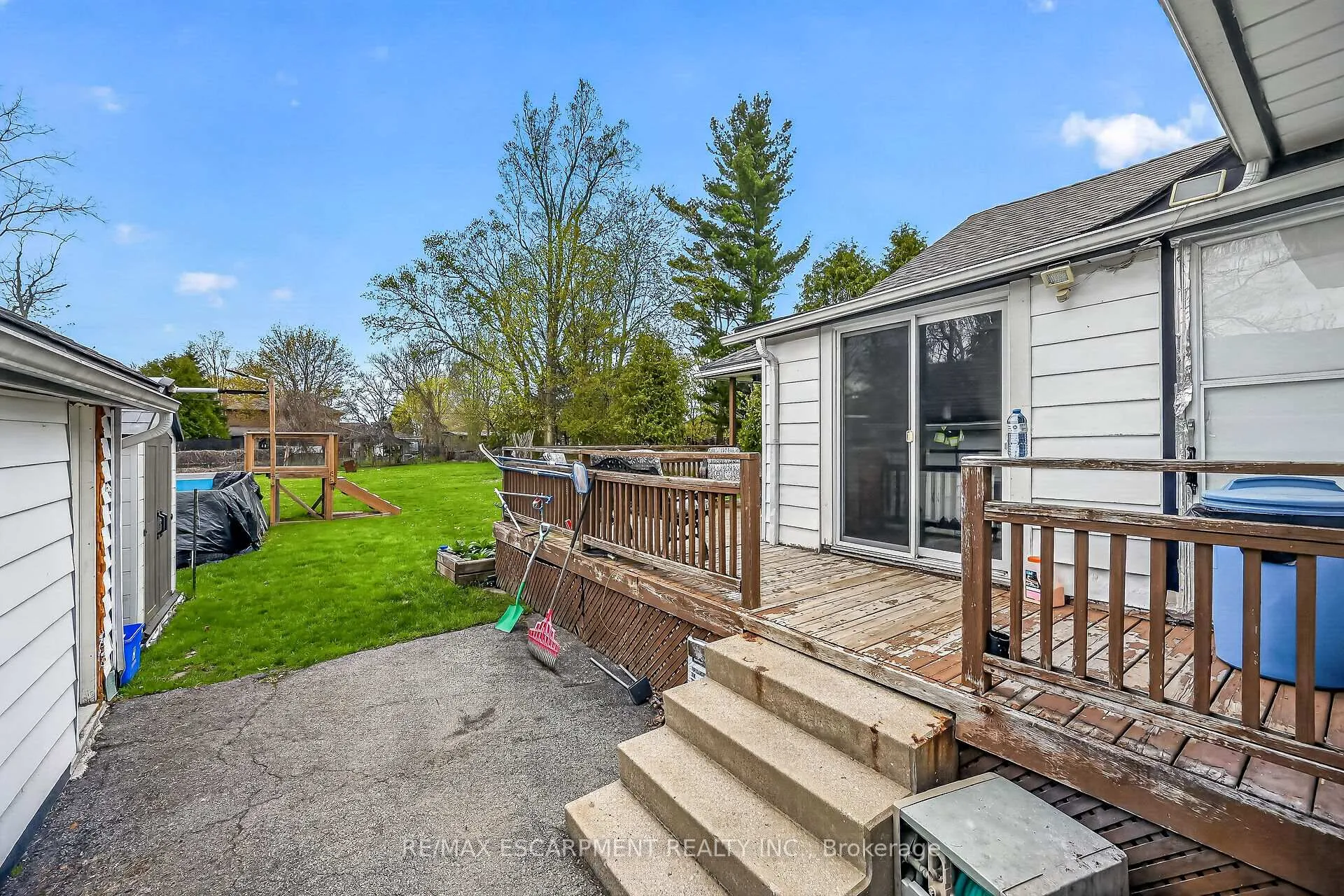 Photo 30 of 186 Seneca Avenue, Hamilton, Rural Glanbrook — HOMEH