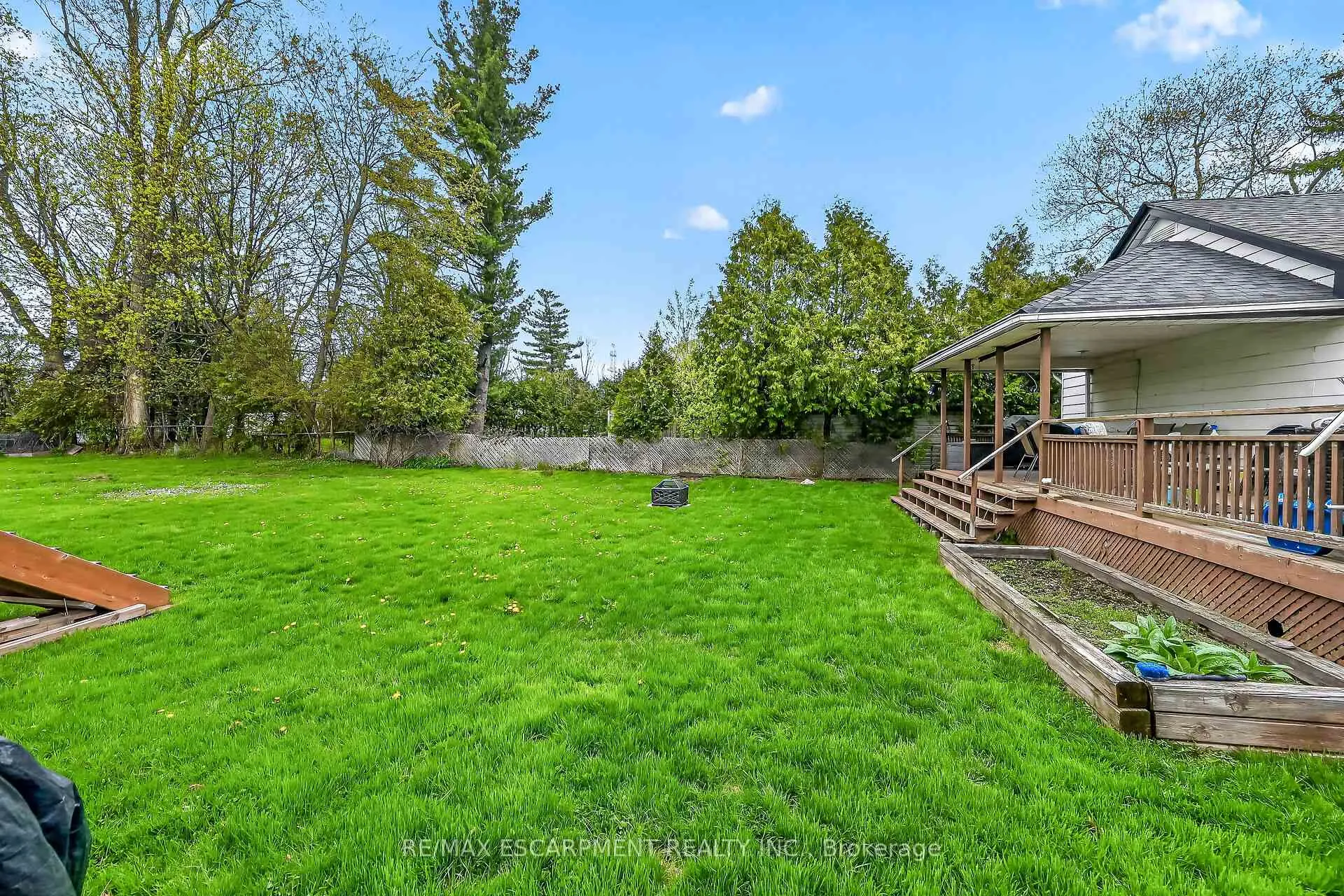 Photo 44 of 186 Seneca Avenue, Hamilton, Rural Glanbrook — HOMEH