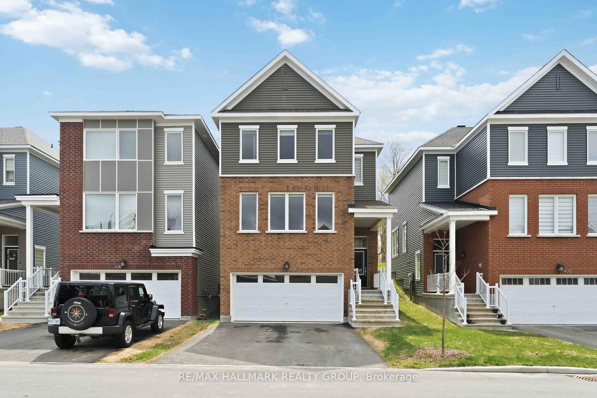 Photo 1 of 404 Appalachian Circle, Ottawa, Barrhaven - Half Moon Bay — HOMEH