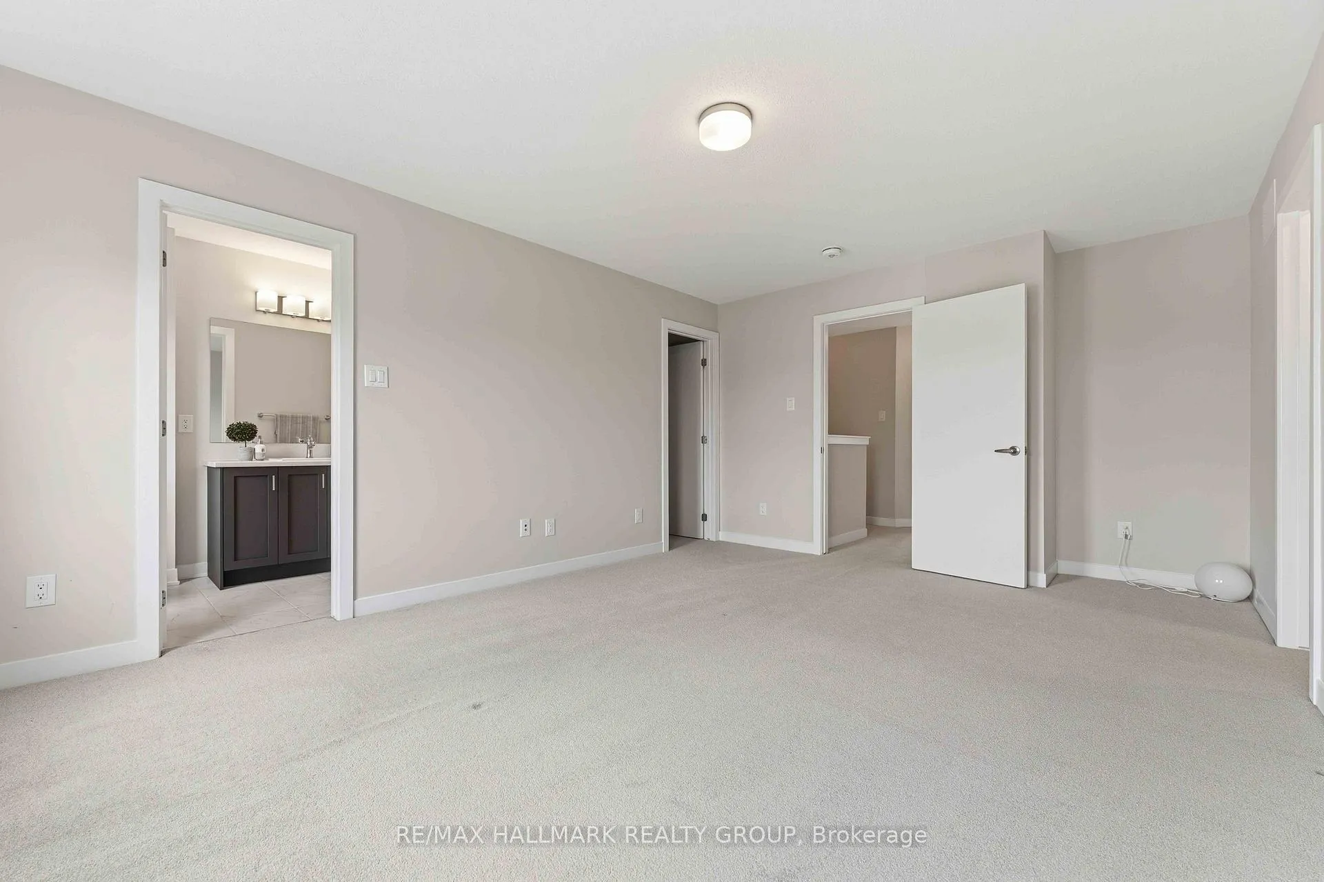 Photo 24 of 404 Appalachian Circle, Ottawa, Barrhaven - Half Moon Bay — HOMEH