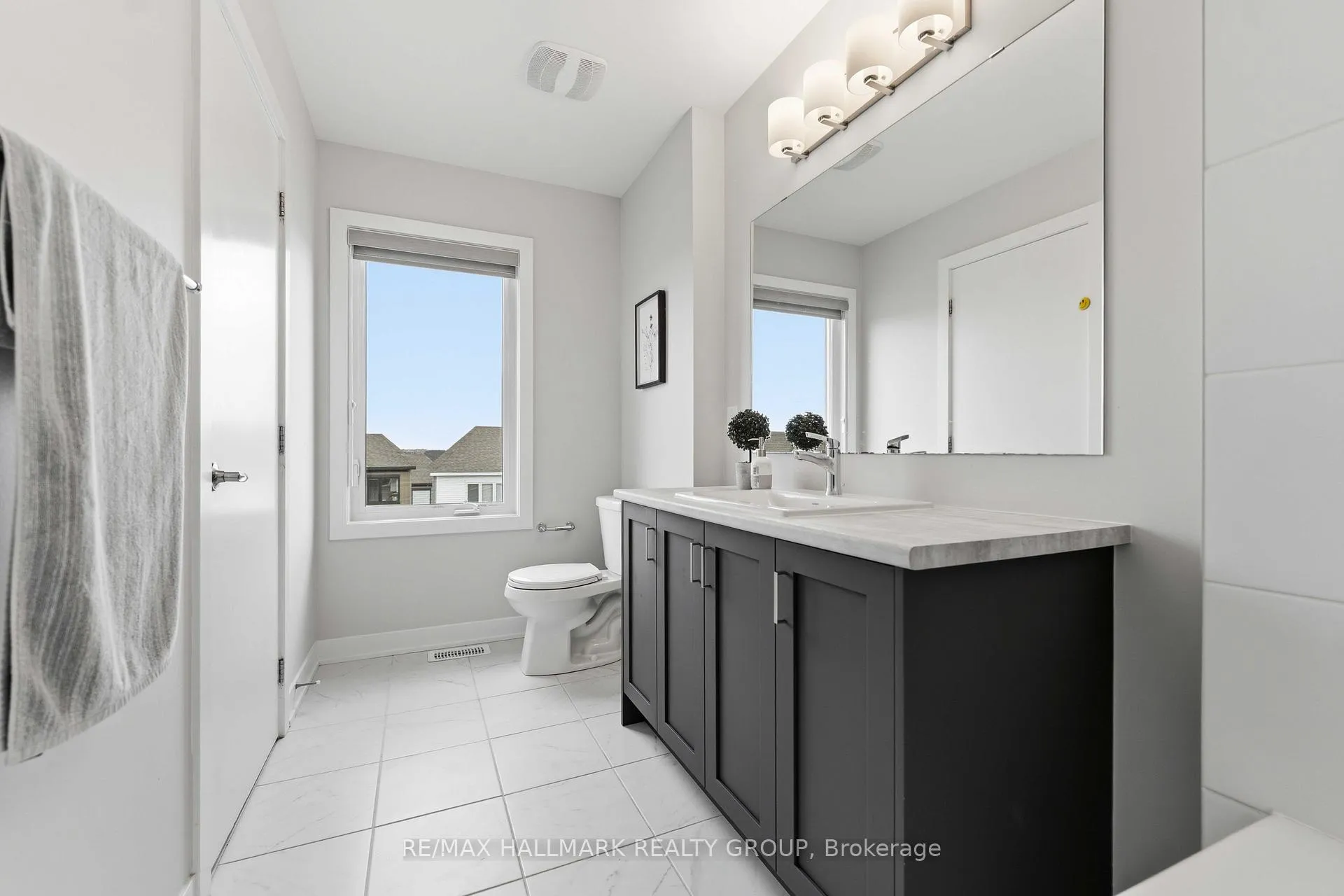 Photo 25 of 404 Appalachian Circle, Ottawa, Barrhaven - Half Moon Bay — HOMEH
