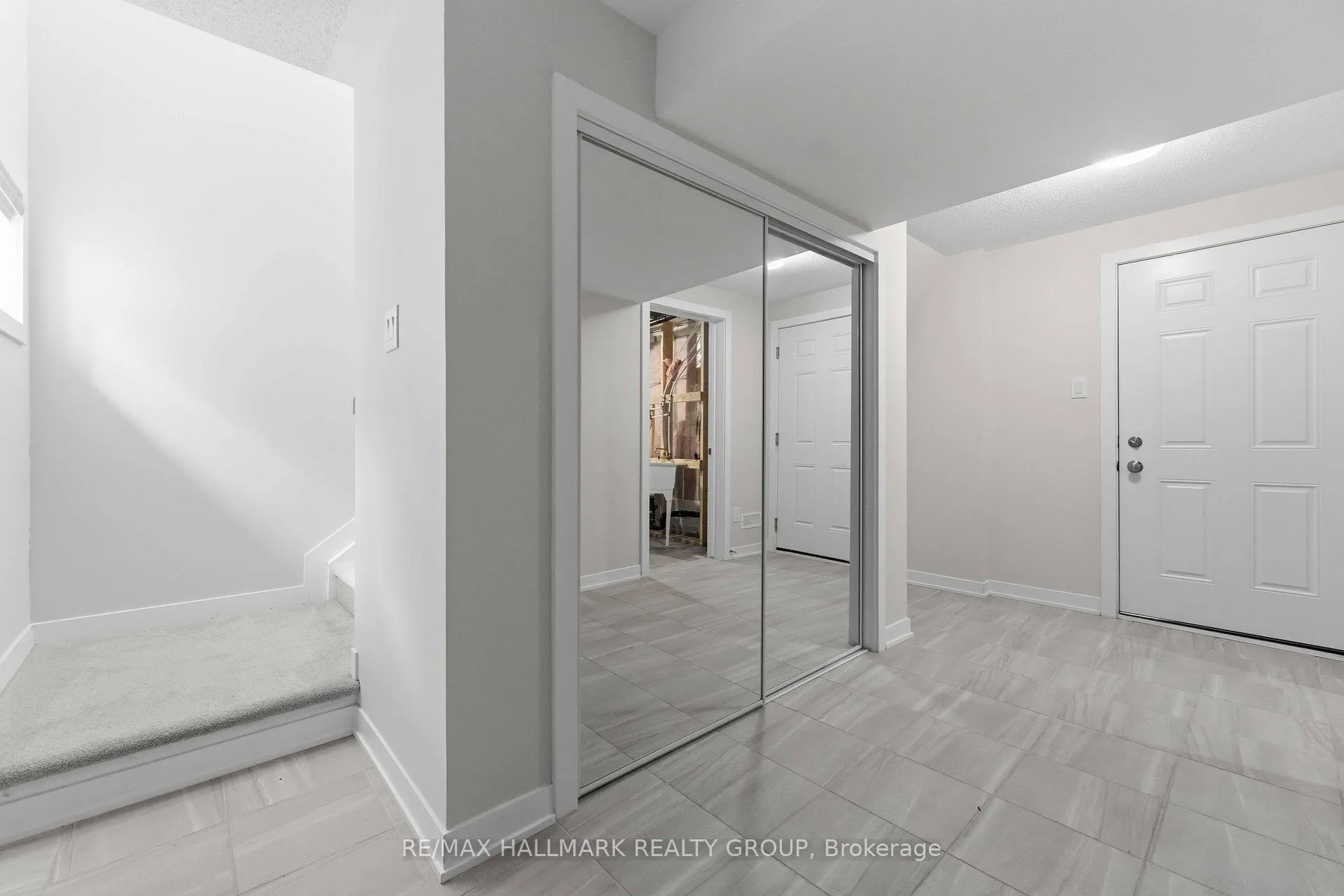 Photo 34 of 404 Appalachian Circle, Ottawa, Barrhaven - Half Moon Bay — HOMEH