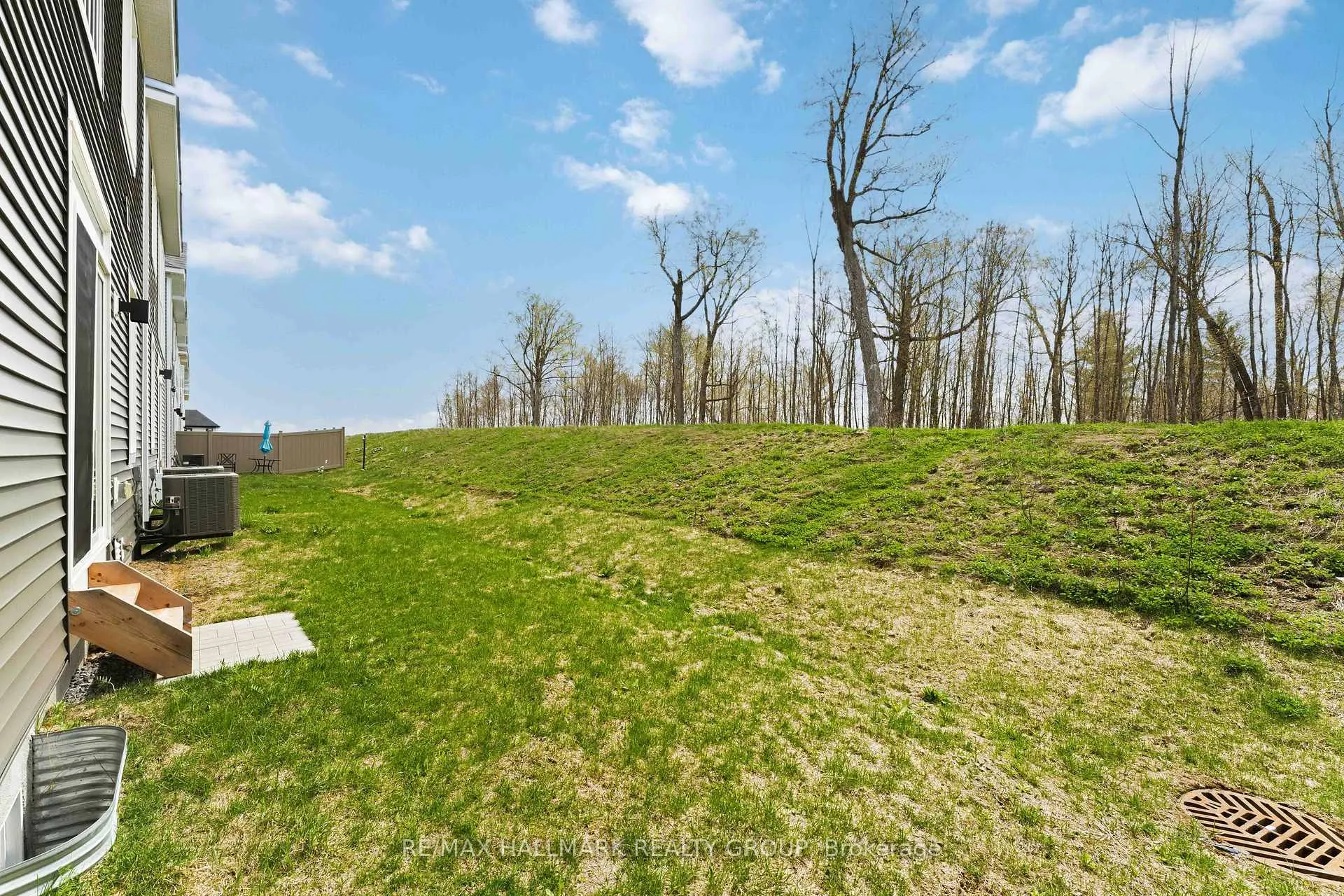 Photo 36 of 404 Appalachian Circle, Ottawa, Barrhaven - Half Moon Bay — HOMEH