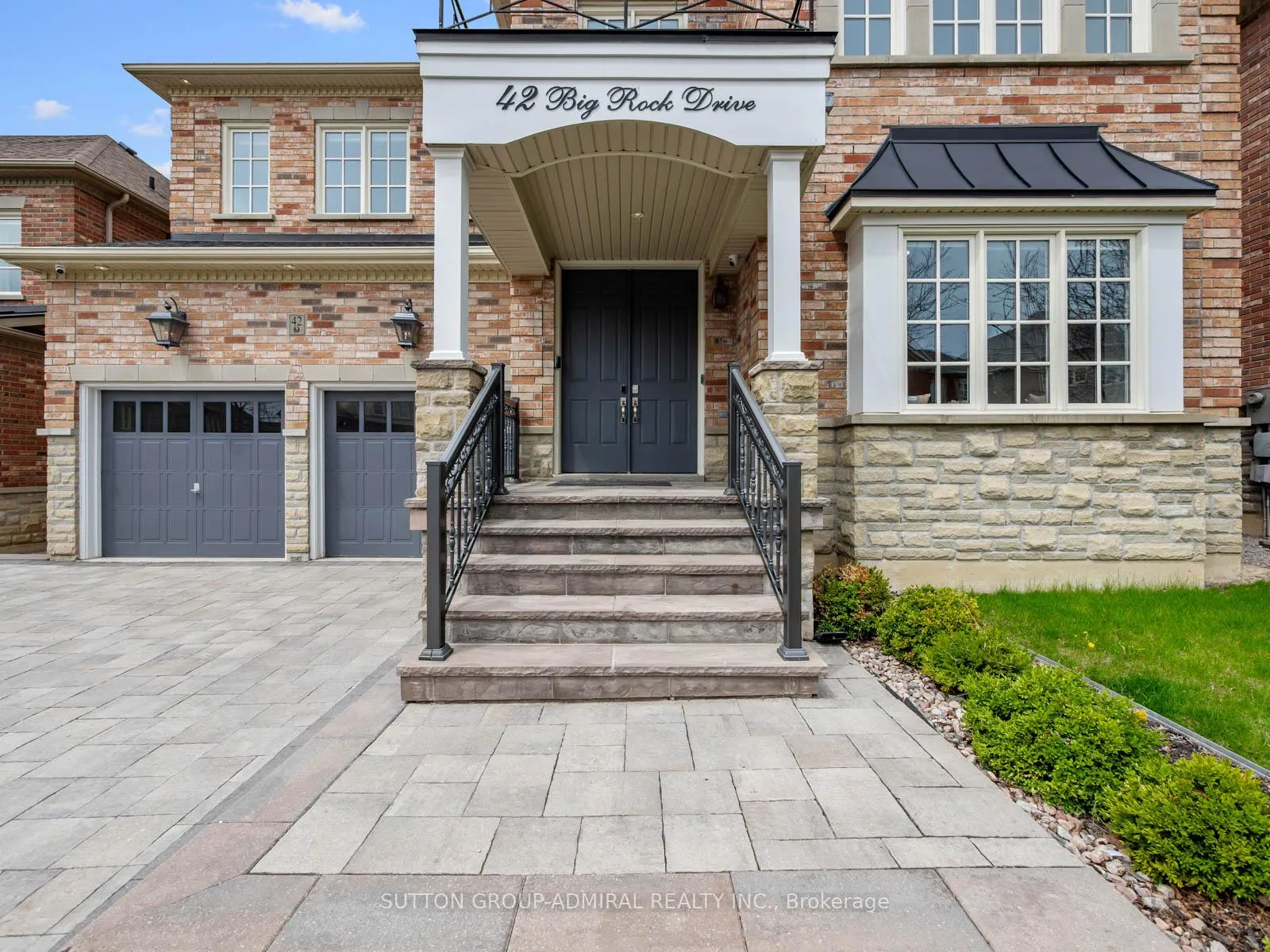 Photo 2 of 42 Big Rock Drive, Vaughan, Patterson — HOMEH