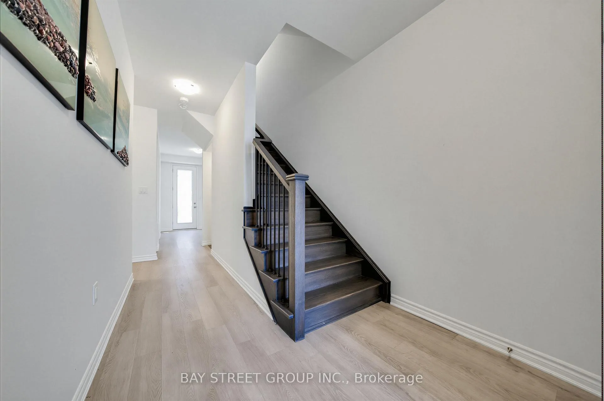 Photo 6 of 1399 Shevchenko Boulevard, Oakville, Northwest — HOMEH
