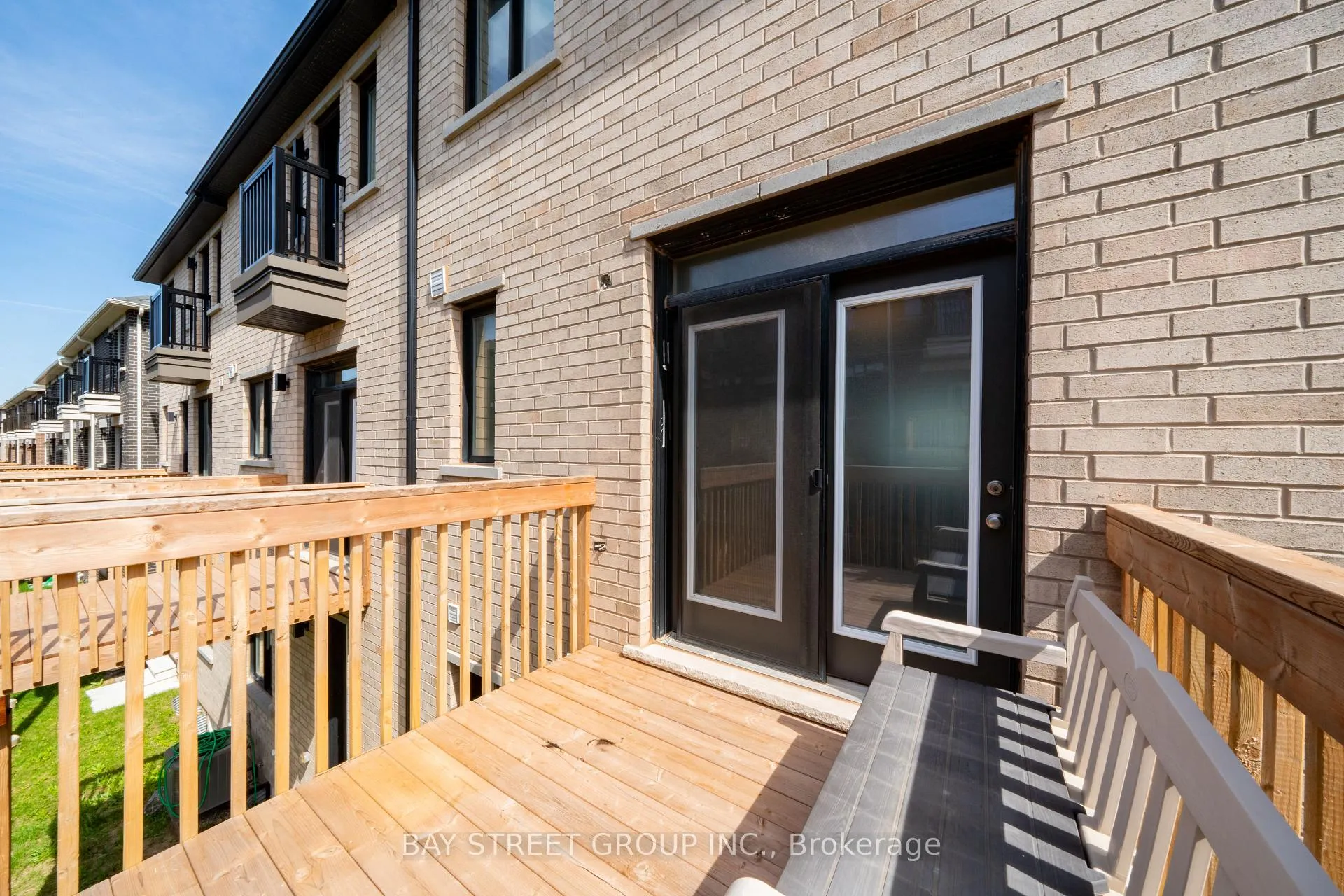 Photo 15 of 1399 Shevchenko Boulevard, Oakville, Northwest — HOMEH