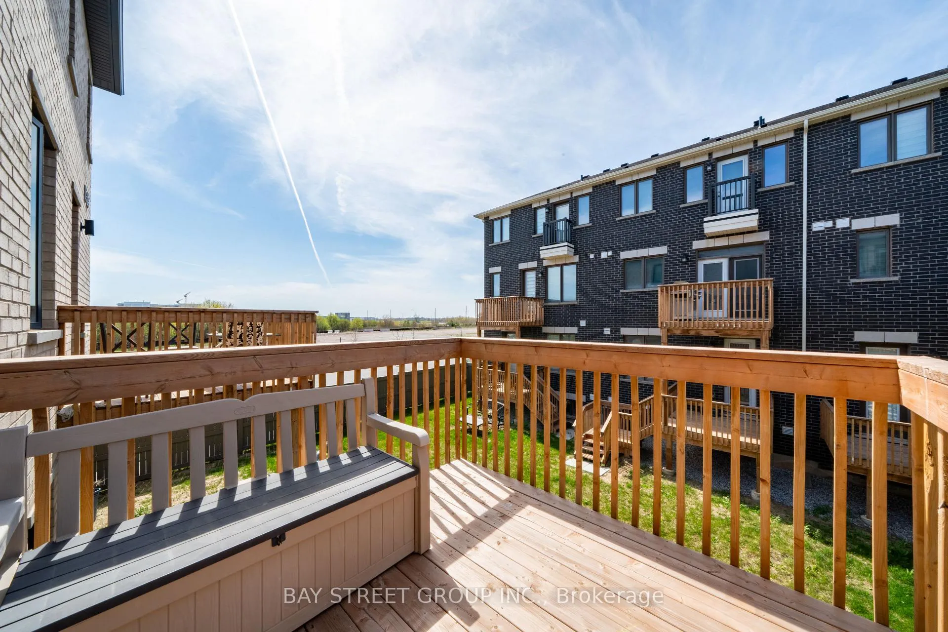 Photo 16 of 1399 Shevchenko Boulevard, Oakville, Northwest — HOMEH