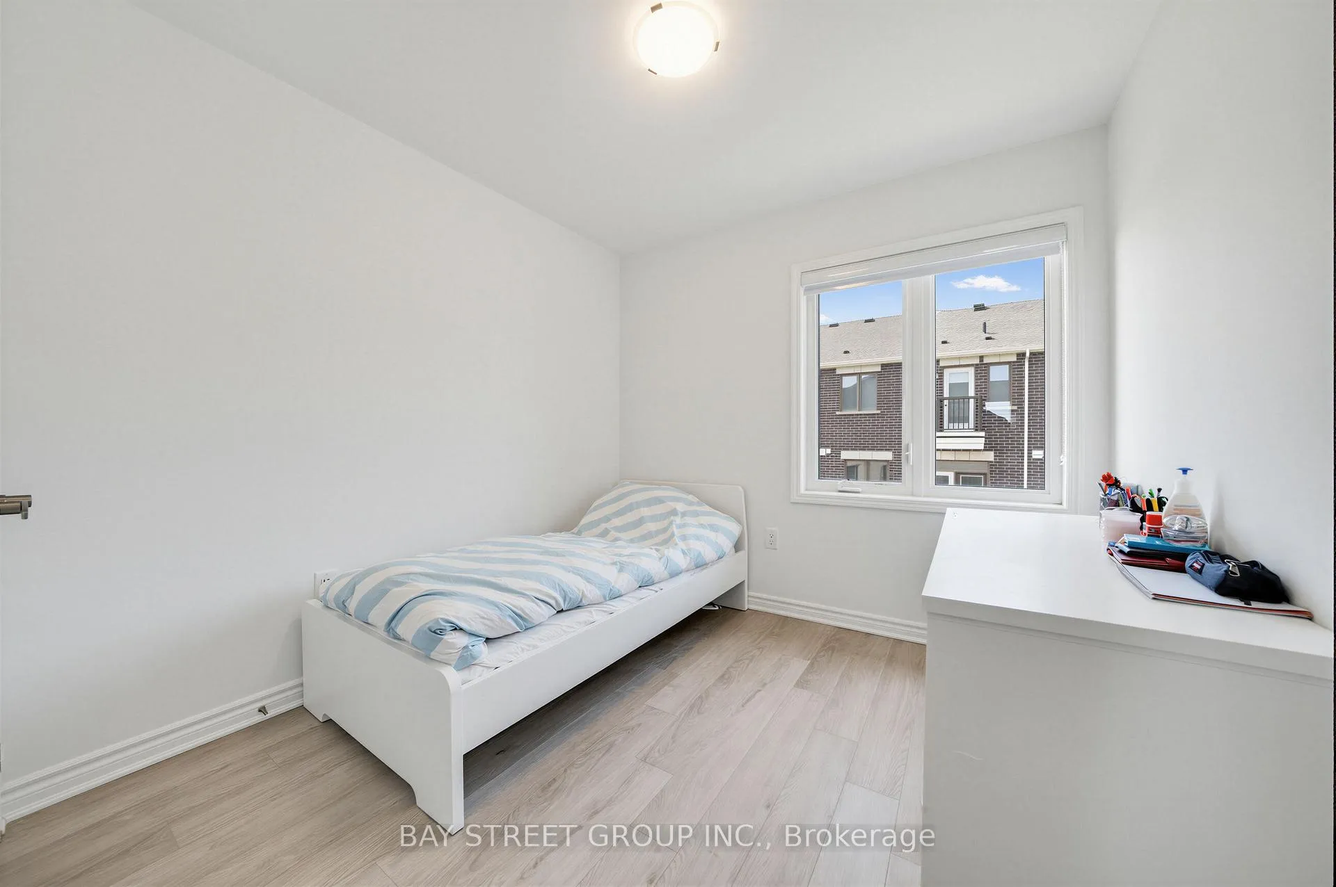 Photo 22 of 1399 Shevchenko Boulevard, Oakville, Northwest — HOMEH