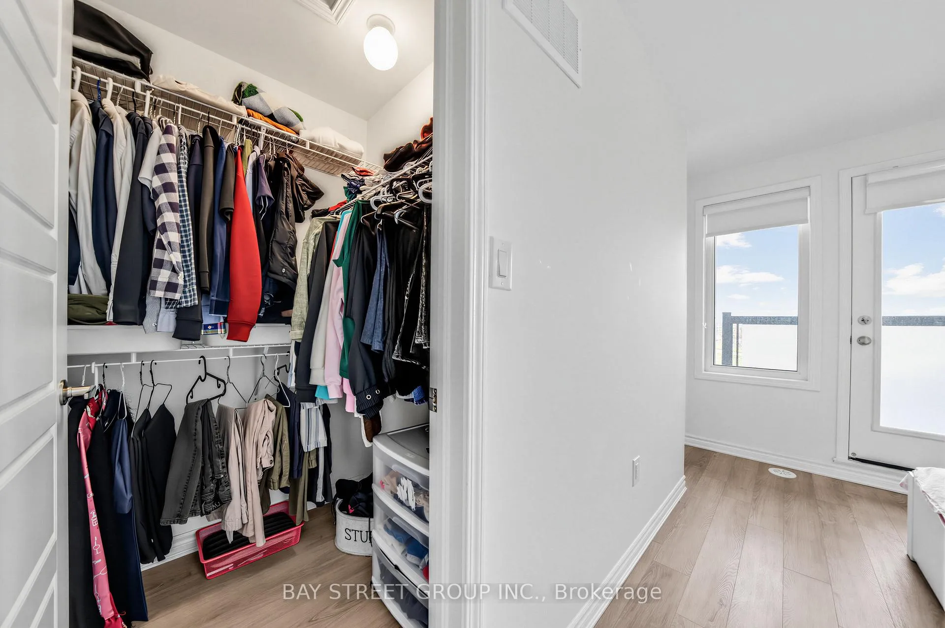 Photo 27 of 1399 Shevchenko Boulevard, Oakville, Northwest — HOMEH