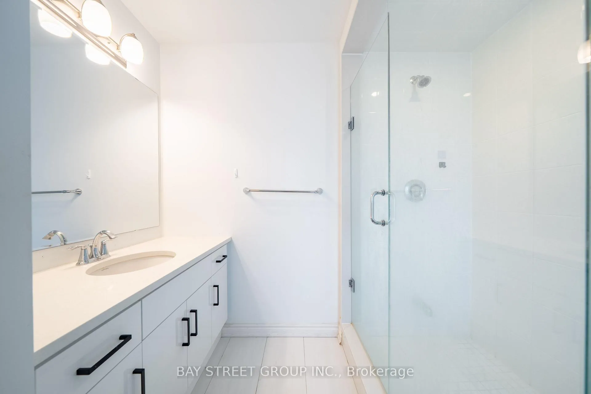Photo 29 of 1399 Shevchenko Boulevard, Oakville, Northwest — HOMEH