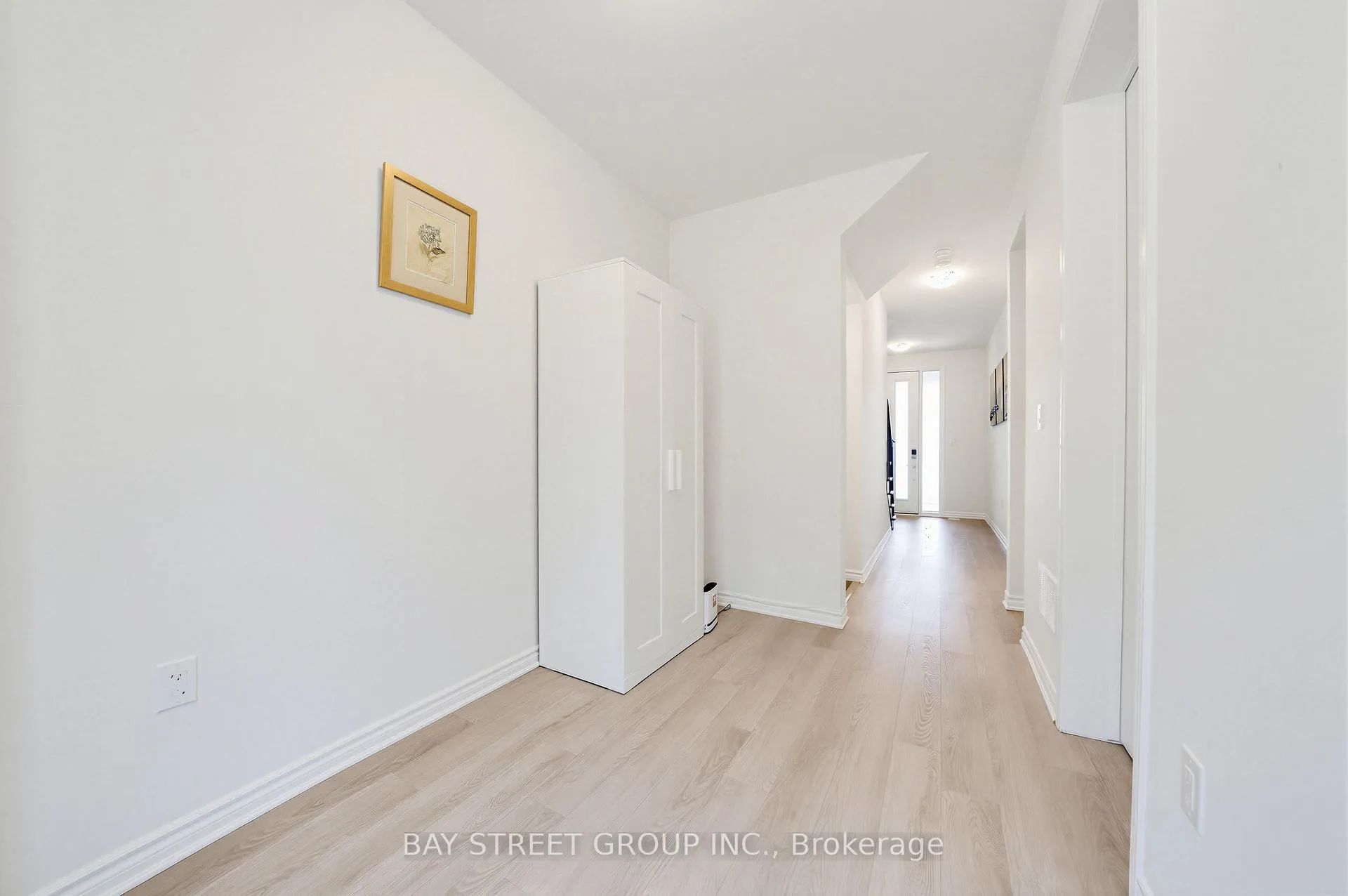 Photo 40 of 1399 Shevchenko Boulevard, Oakville, Northwest — HOMEH