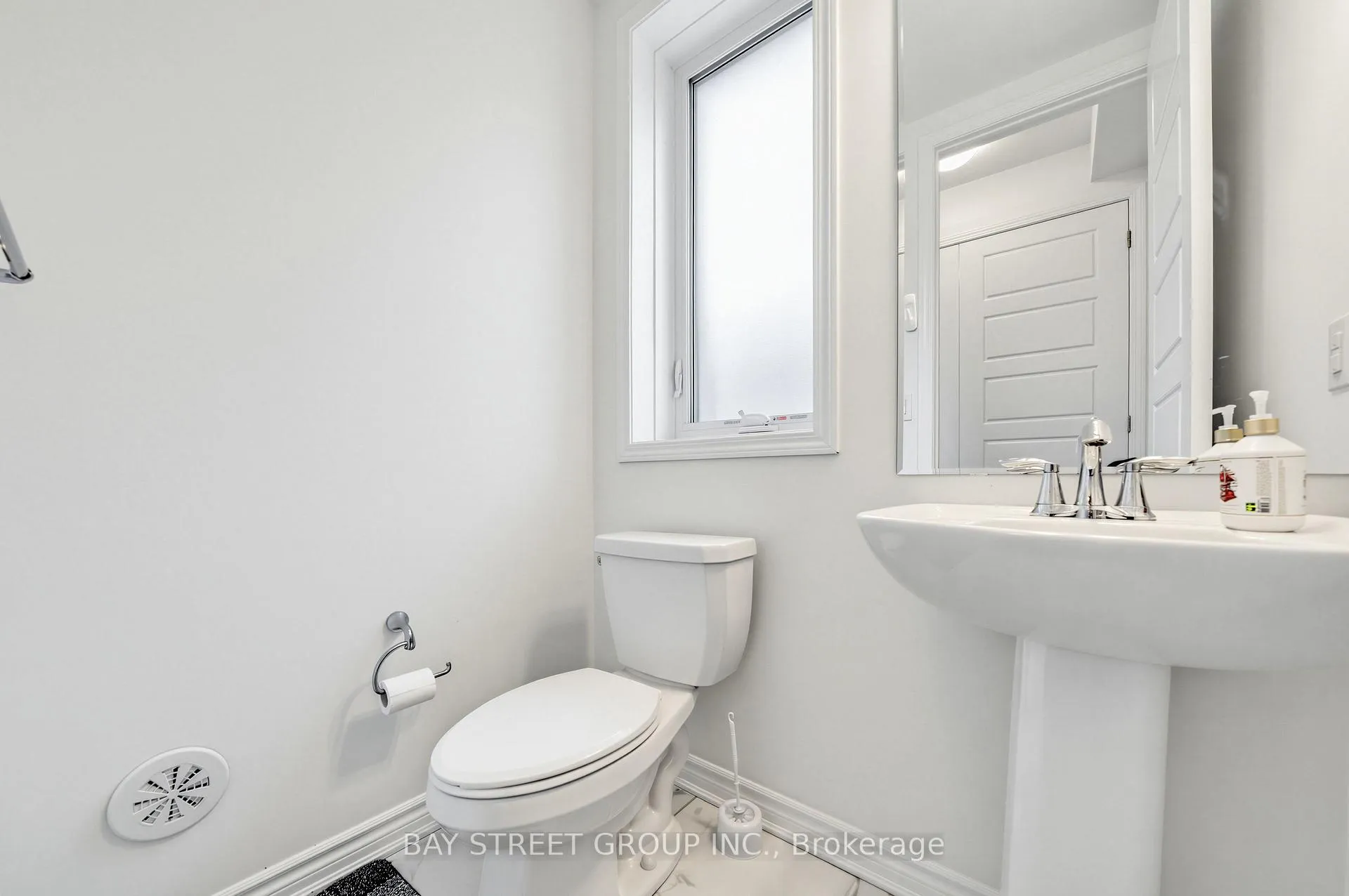Photo 44 of 1399 Shevchenko Boulevard, Oakville, Northwest — HOMEH