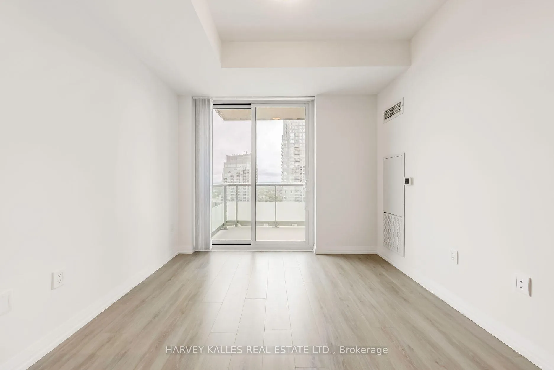 Photo 11 of Unit 3214, 50 Dunfield Avenue, Toronto, Mount Pleasant West — HOMEH