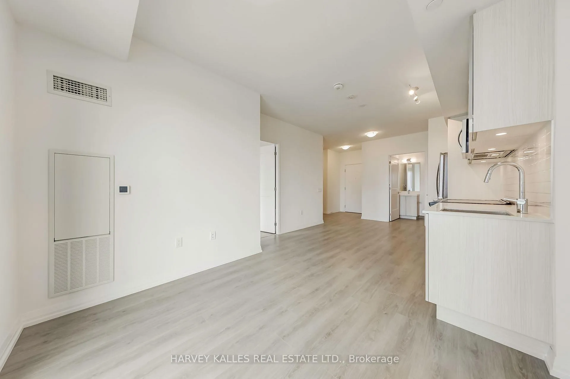 Photo 13 of Unit 3214, 50 Dunfield Avenue, Toronto, Mount Pleasant West — HOMEH