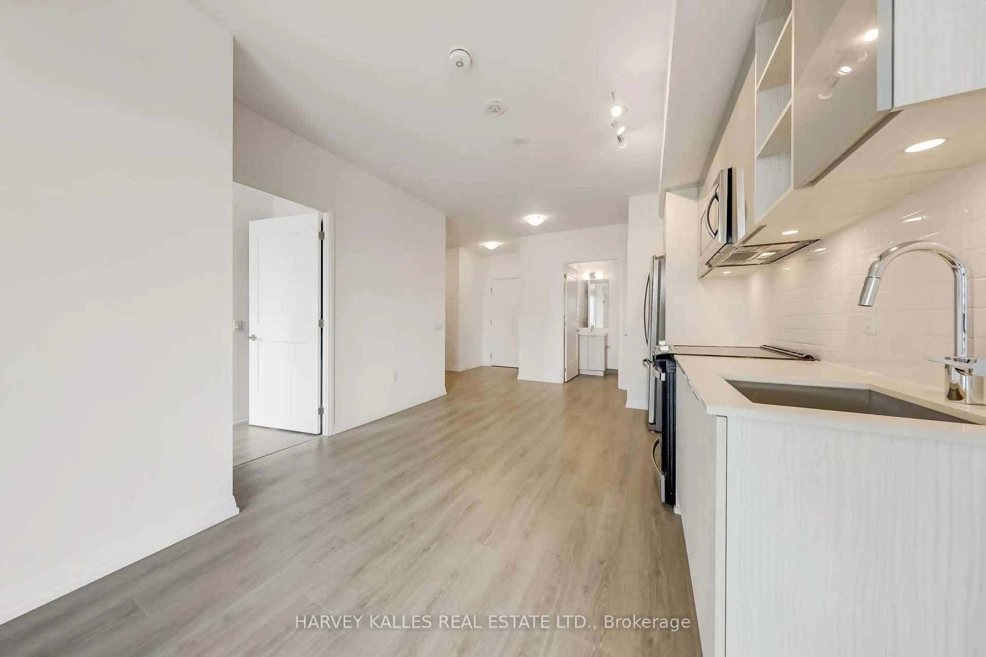Photo 18 of Unit 3214, 50 Dunfield Avenue, Toronto, Mount Pleasant West — HOMEH