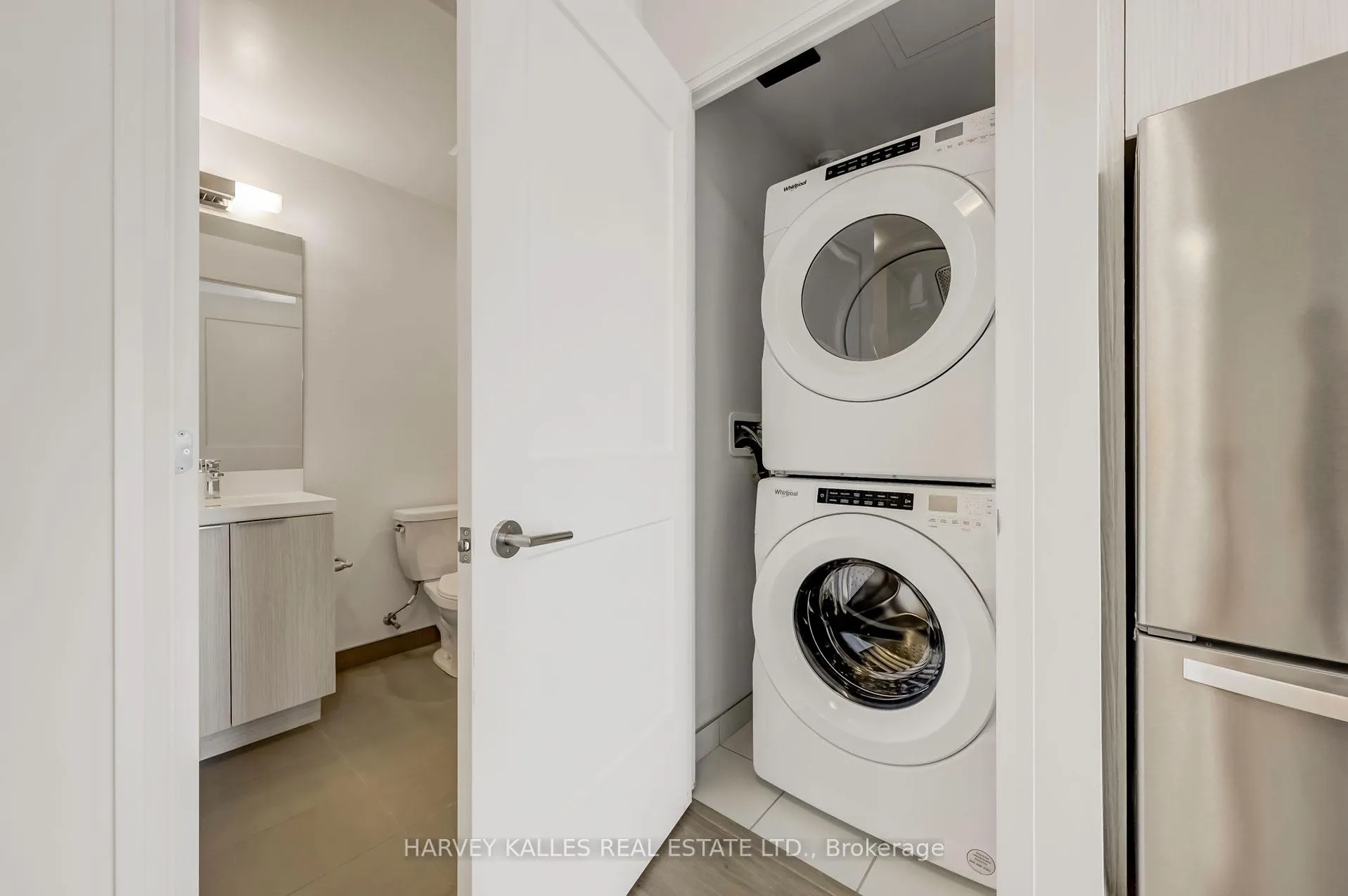 Photo 23 of Unit 3214, 50 Dunfield Avenue, Toronto, Mount Pleasant West — HOMEH
