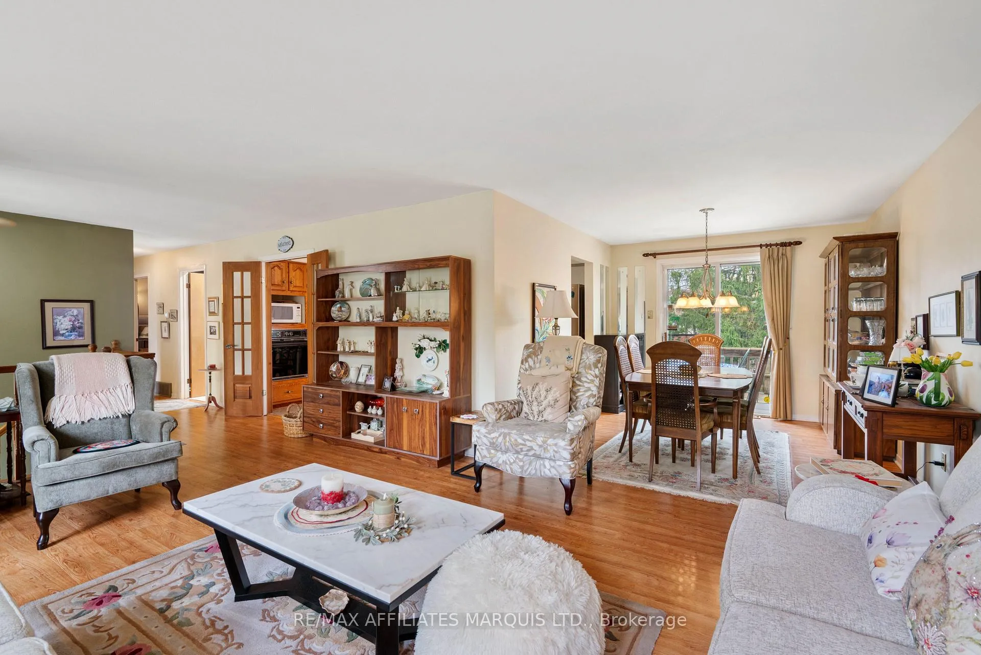 Photo 9 of 1412 Lochiel Street, Cornwall — HOMEH