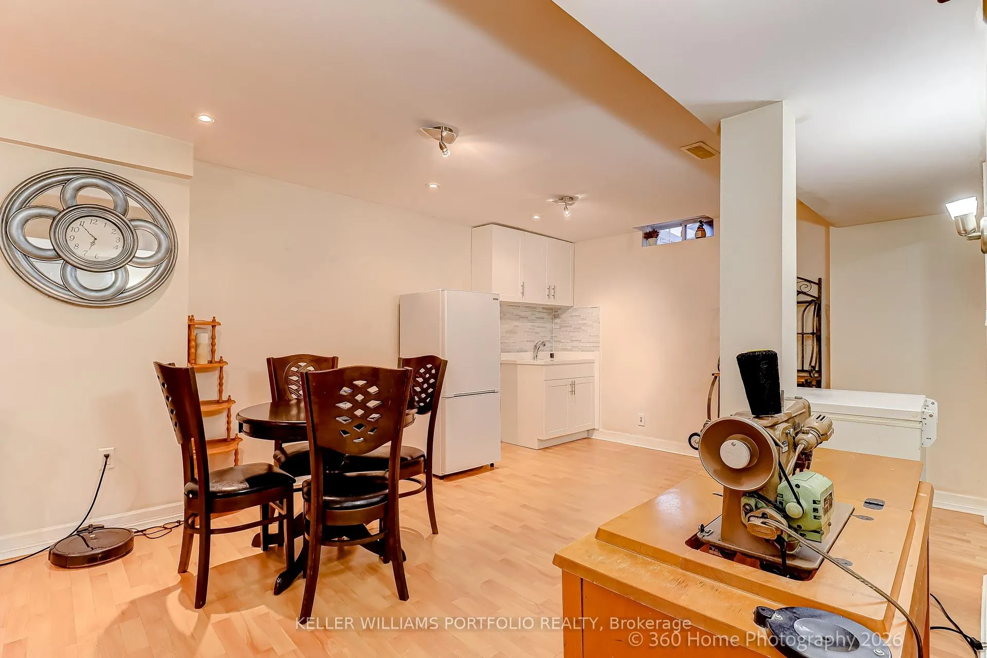 Photo 18 of 45 Olympia Crescent, Brampton, Fletcher's Meadow — HOMEH