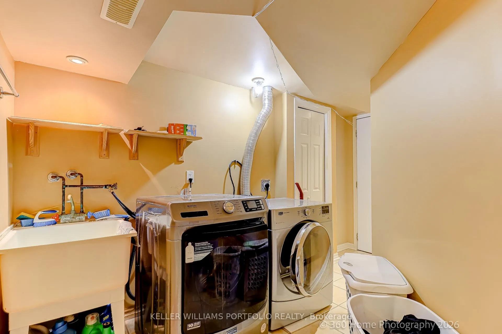 Photo 22 of 45 Olympia Crescent, Brampton, Fletcher's Meadow — HOMEH