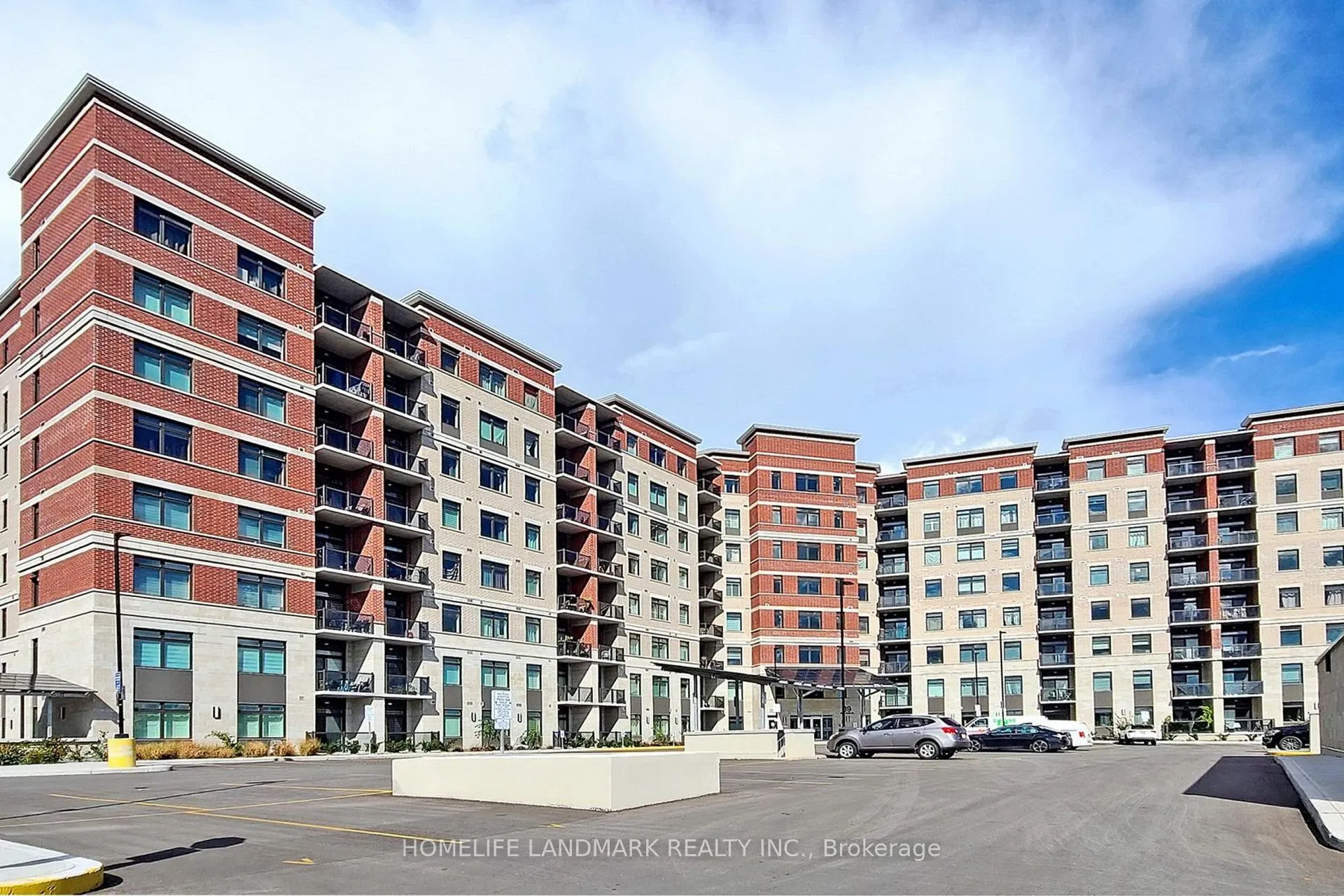 Photo 3 of Unit 618, 39 New Delhi Drive, Markham, Cedarwood — HOMEH