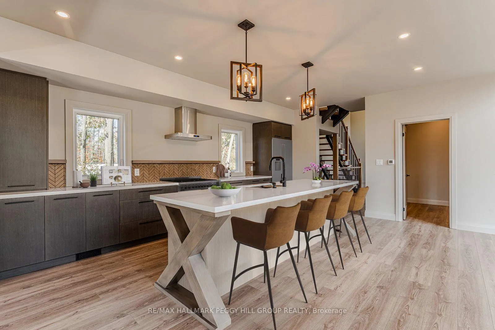 Photo 6 of 3316 Line 4 N, Oro-Medonte, Horseshoe Valley — HOMEH
