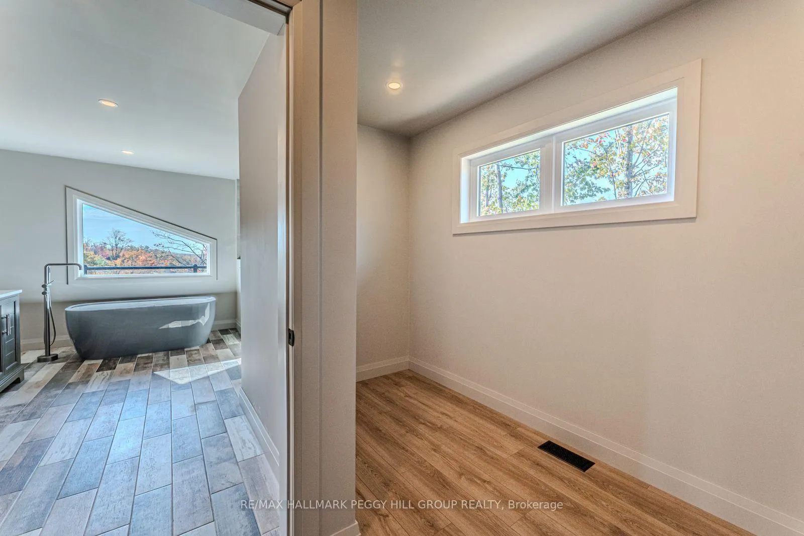 Photo 24 of 3316 Line 4 N, Oro-Medonte, Horseshoe Valley — HOMEH