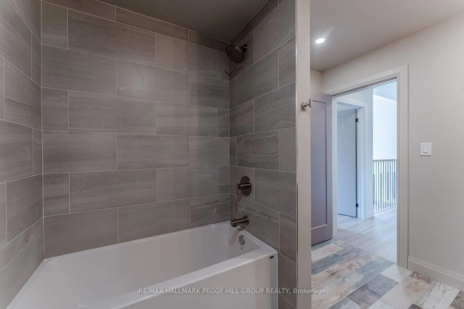 Photo 29 of 3316 Line 4 N, Oro-Medonte, Horseshoe Valley — HOMEH