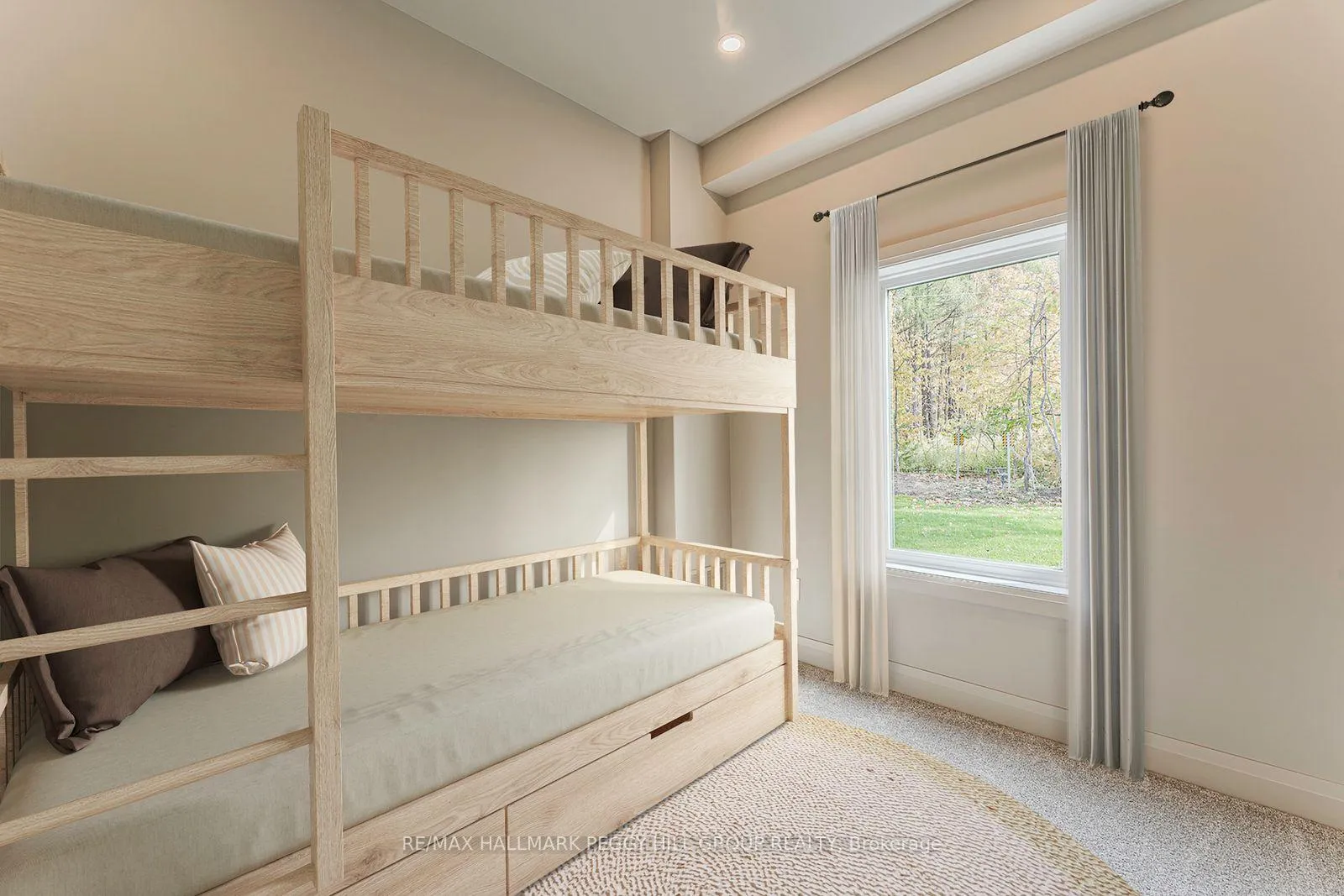 Photo 32 of 3316 Line 4 N, Oro-Medonte, Horseshoe Valley — HOMEH