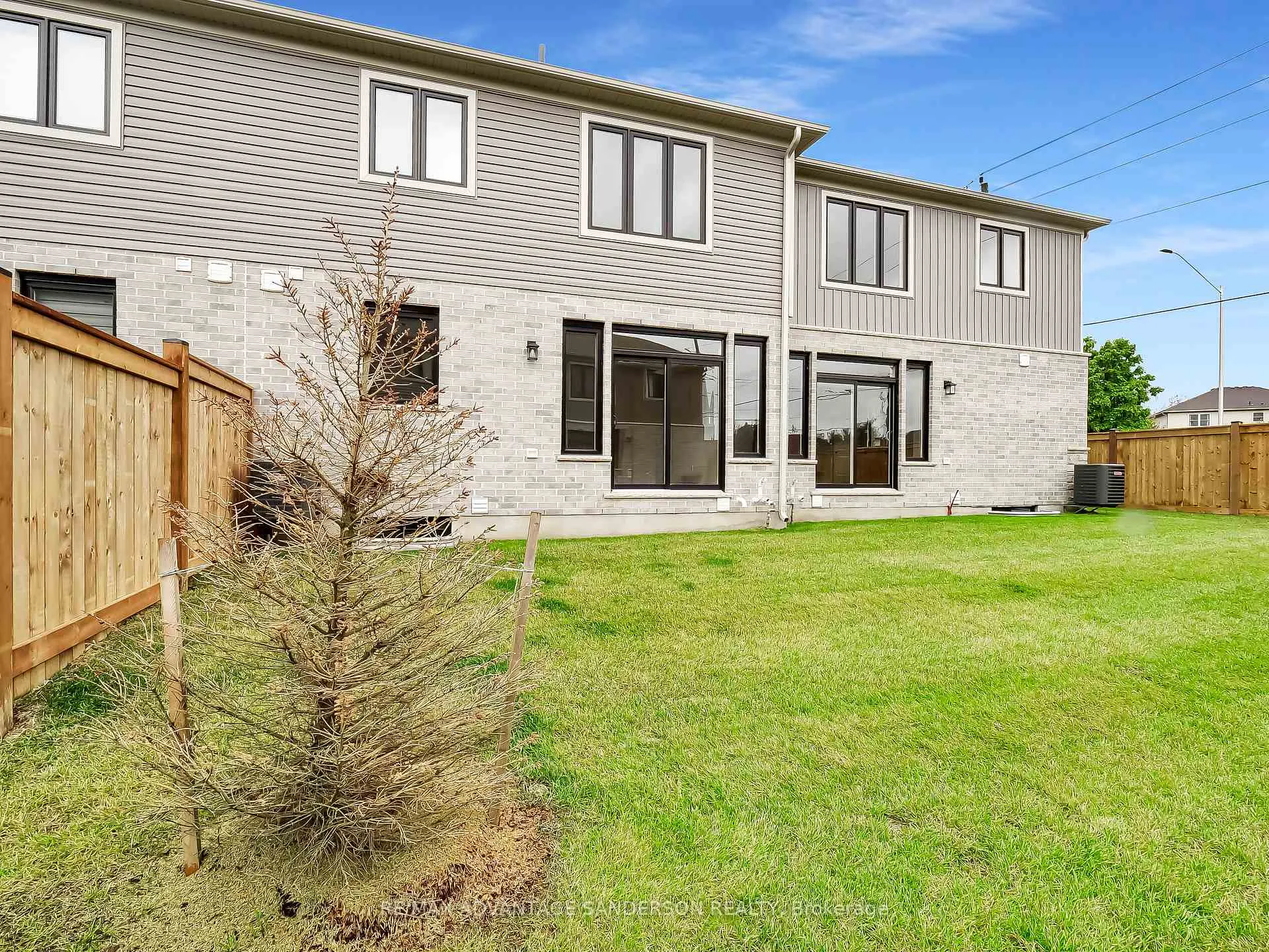 Photo 5 of Unit 126, 93 Stonefield Lane, Middlesex Centre, Ilderton — HOMEH