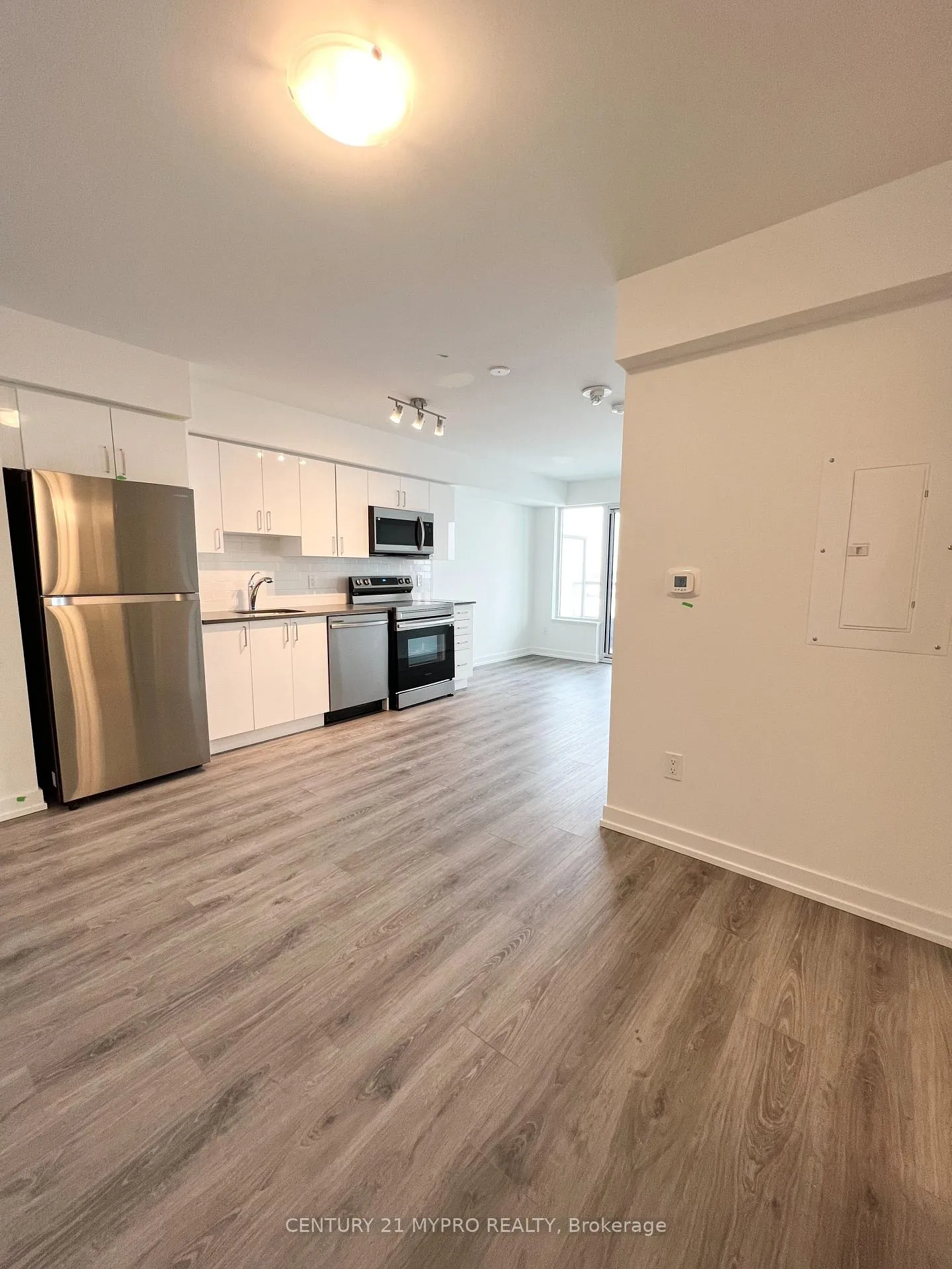 Photo 7 of Unit 1408, 1480 Bayly Street, Pickering, Bay Ridges — HOMEH