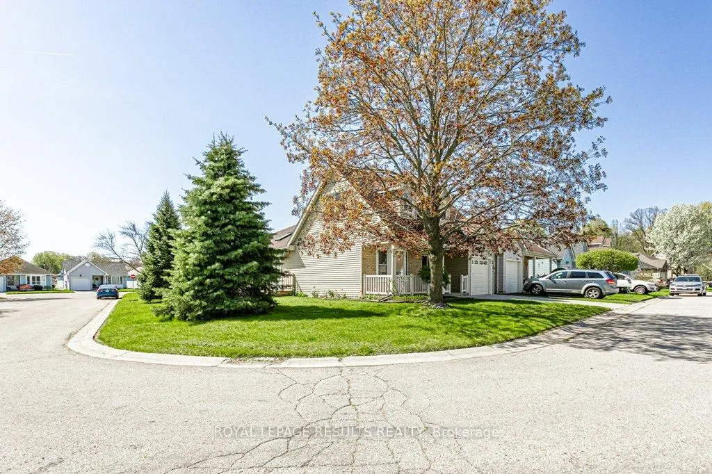 Photo 5 of 62 Edwin Crescent, Tillsonburg — HOMEH