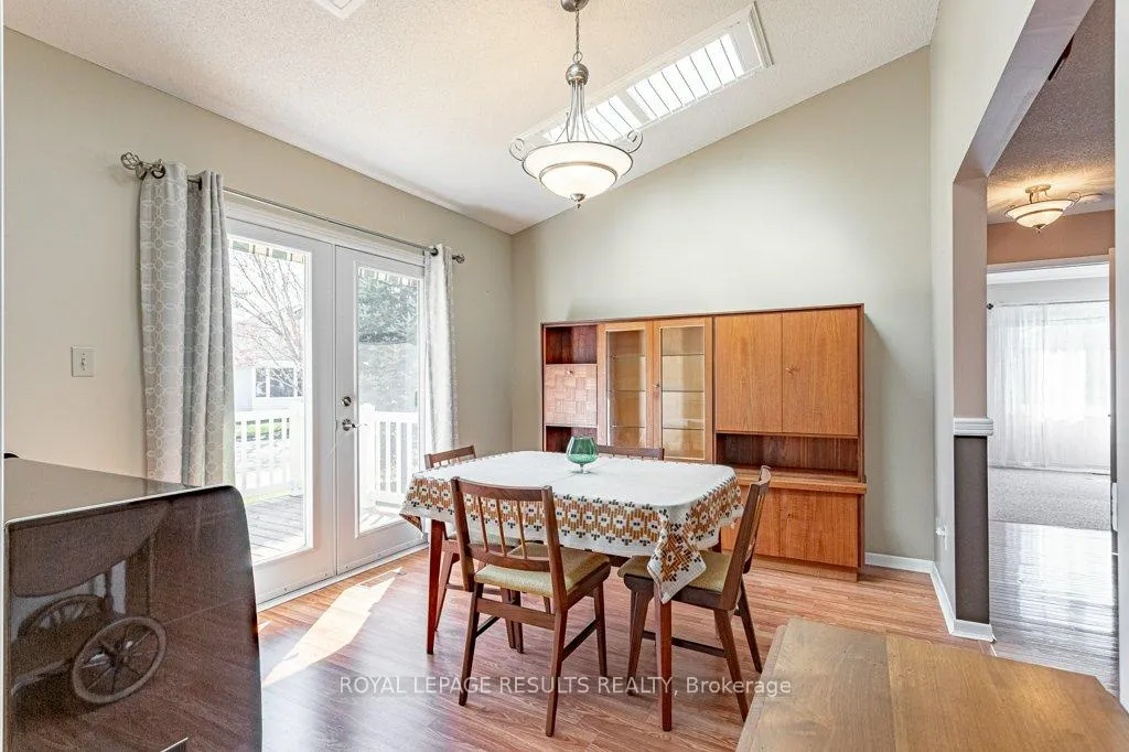 Photo 11 of 62 Edwin Crescent, Tillsonburg — HOMEH