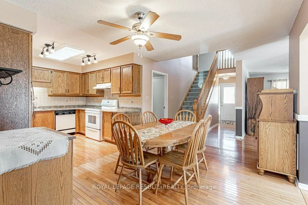 Photo 14 of 62 Edwin Crescent, Tillsonburg — HOMEH