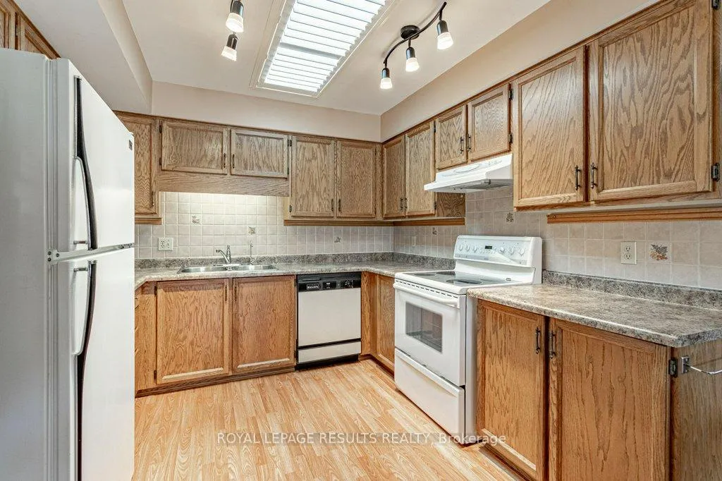 Photo 16 of 62 Edwin Crescent, Tillsonburg — HOMEH
