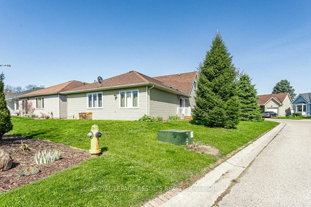Photo 33 of 62 Edwin Crescent, Tillsonburg — HOMEH