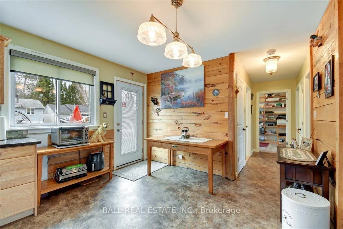 Photo 8 of 32 Hemlock Street, Highlands East, Bicroft Ward — HOMEH
