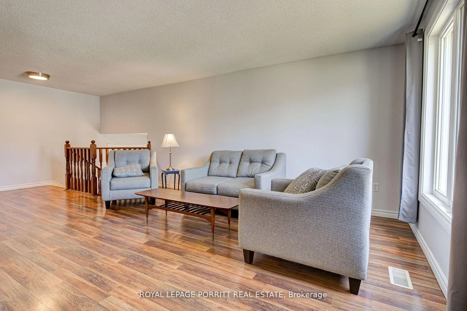 Photo 14 of 55 Windsor Drive, Brant, South Dumfries — HOMEH