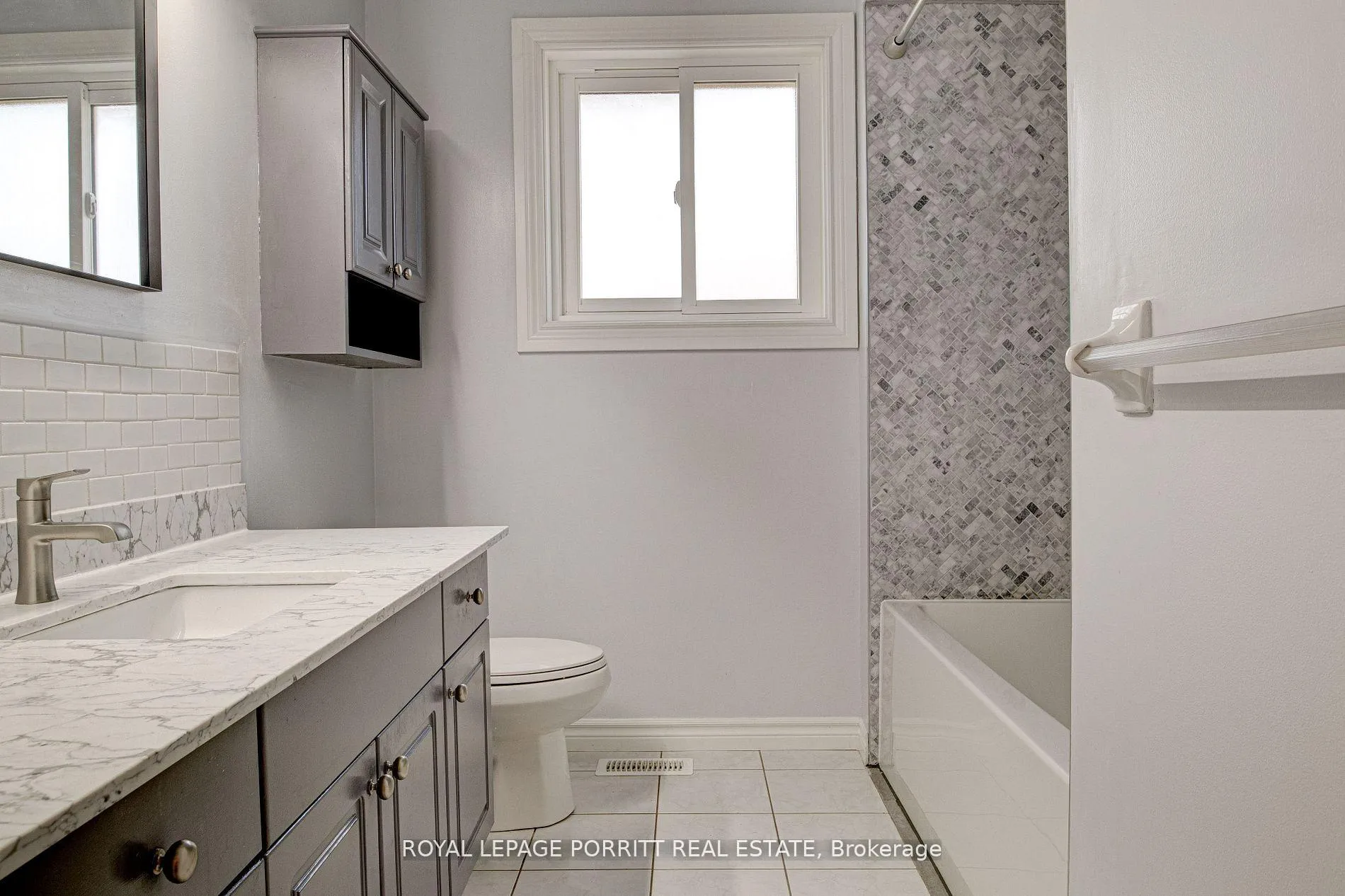 Photo 25 of 55 Windsor Drive, Brant, South Dumfries — HOMEH