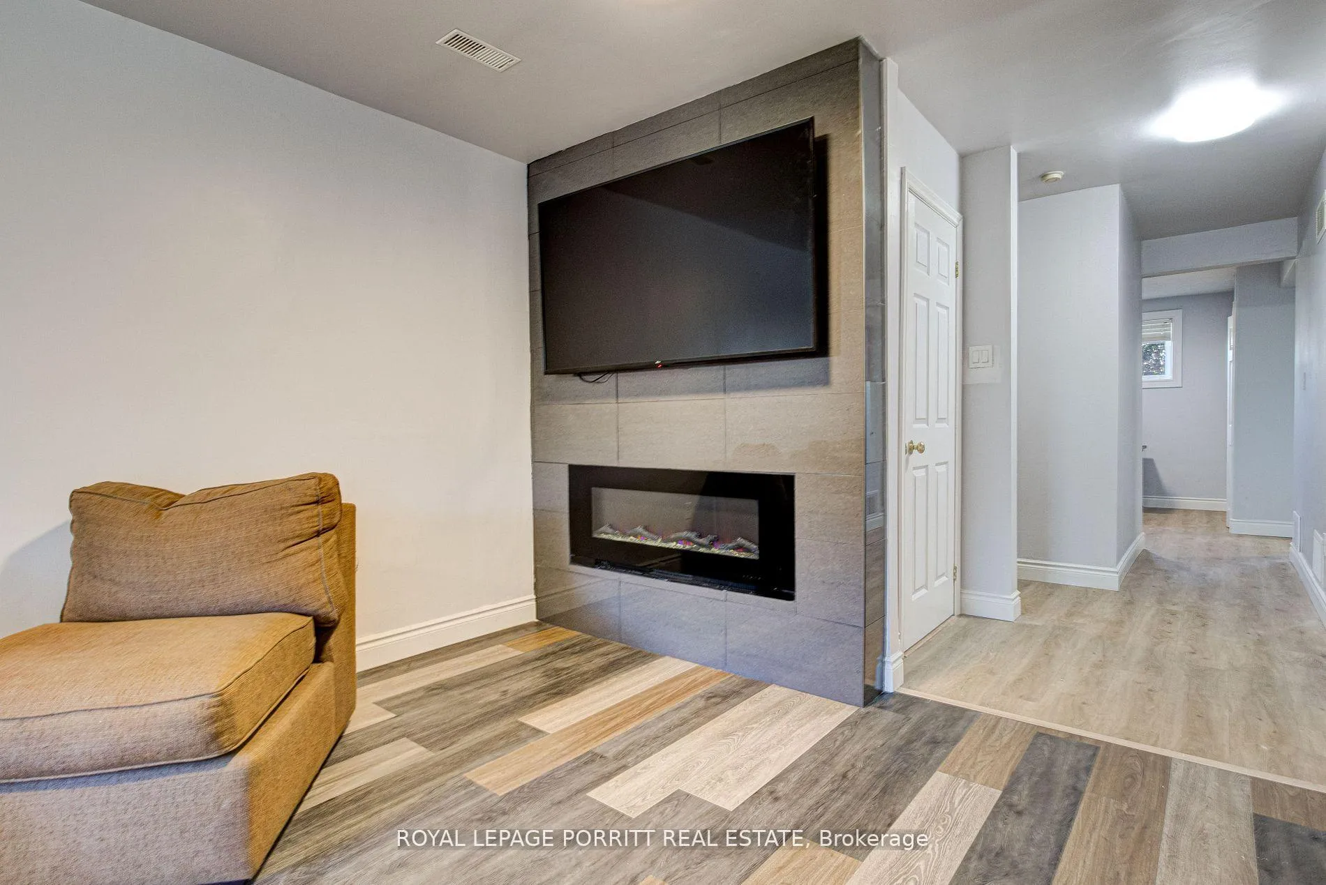 Photo 31 of 55 Windsor Drive, Brant, South Dumfries — HOMEH