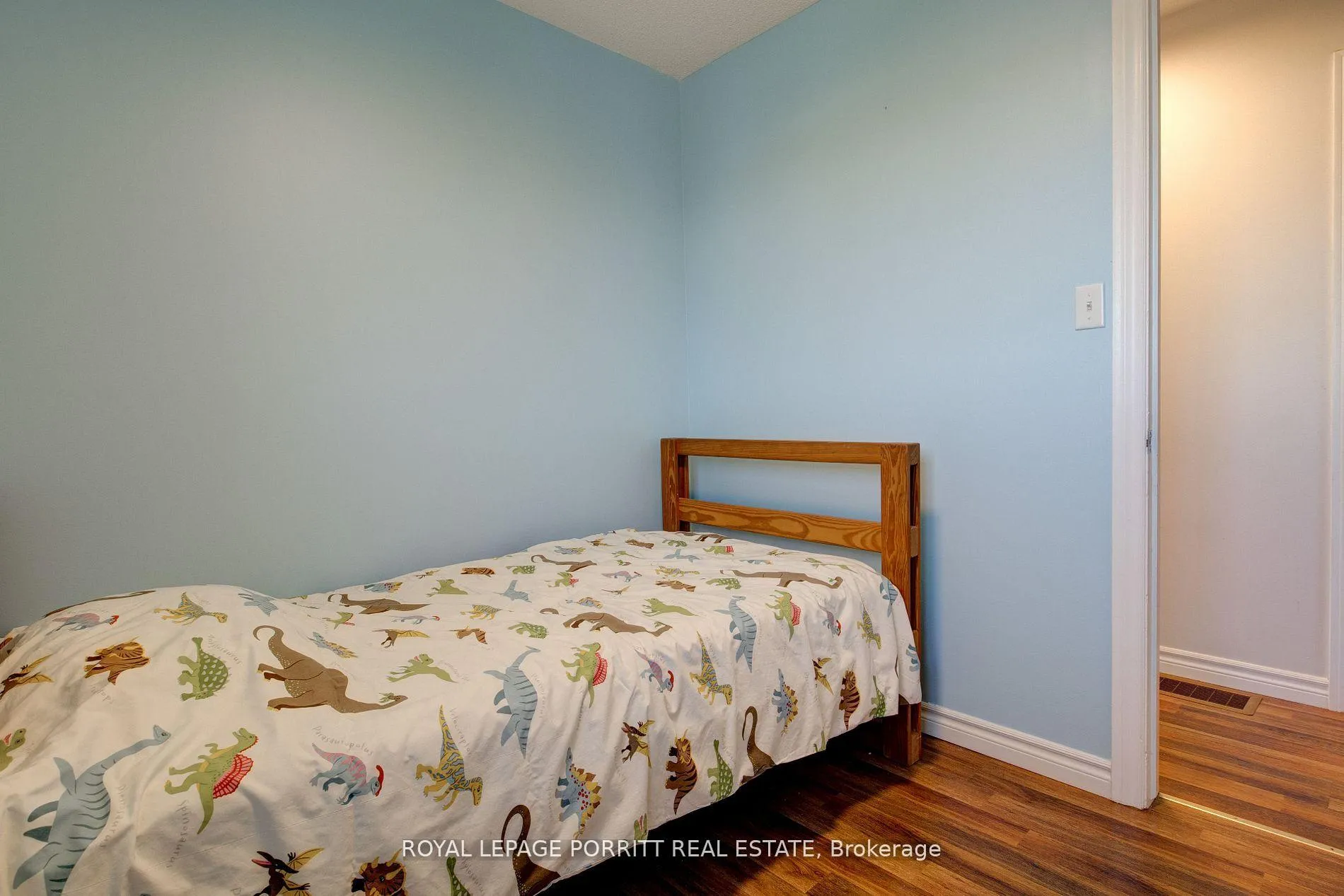 Photo 34 of 55 Windsor Drive, Brant, South Dumfries — HOMEH