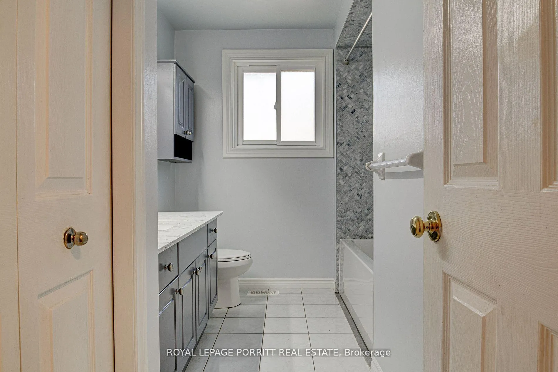 Photo 40 of 55 Windsor Drive, Brant, South Dumfries — HOMEH