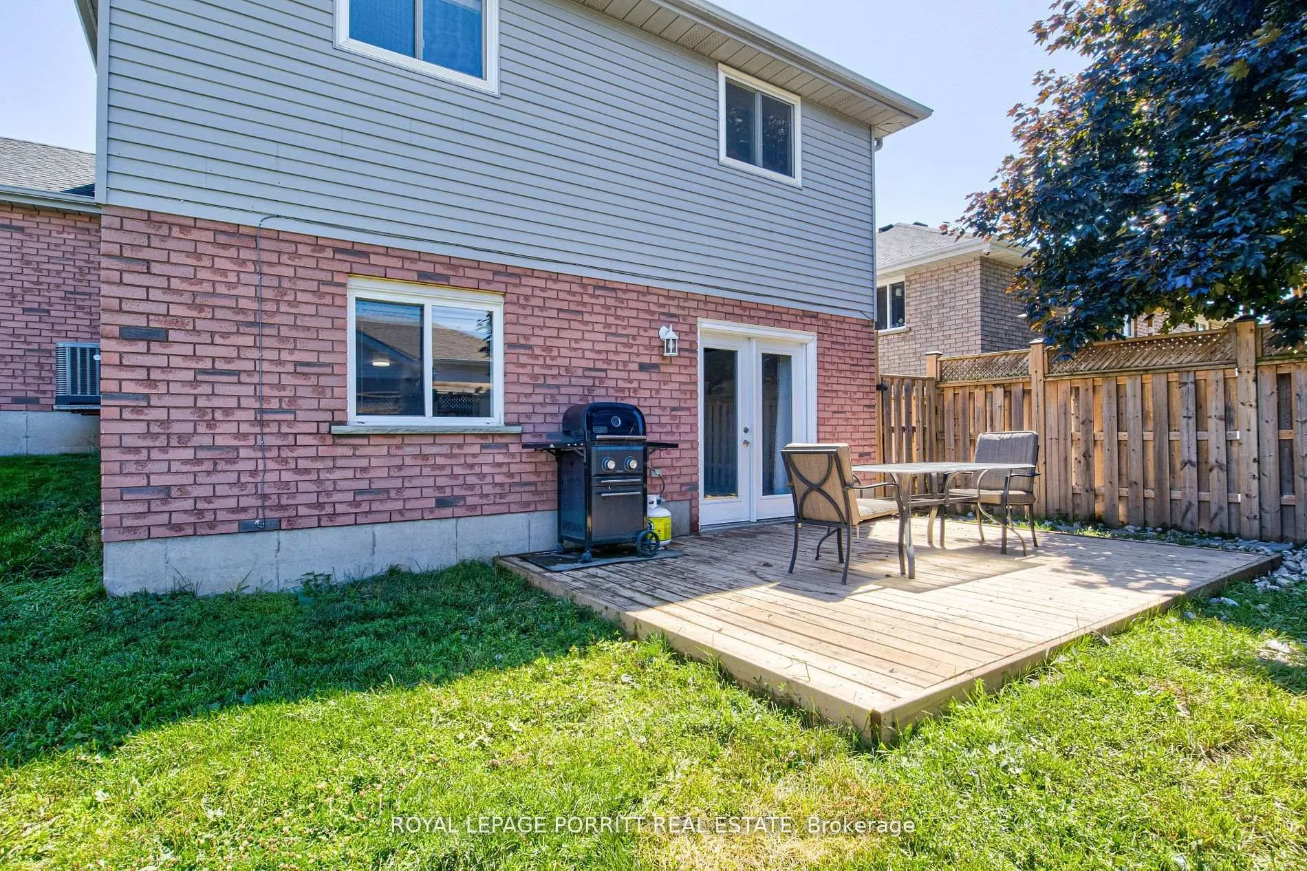 Photo 43 of 55 Windsor Drive, Brant, South Dumfries — HOMEH