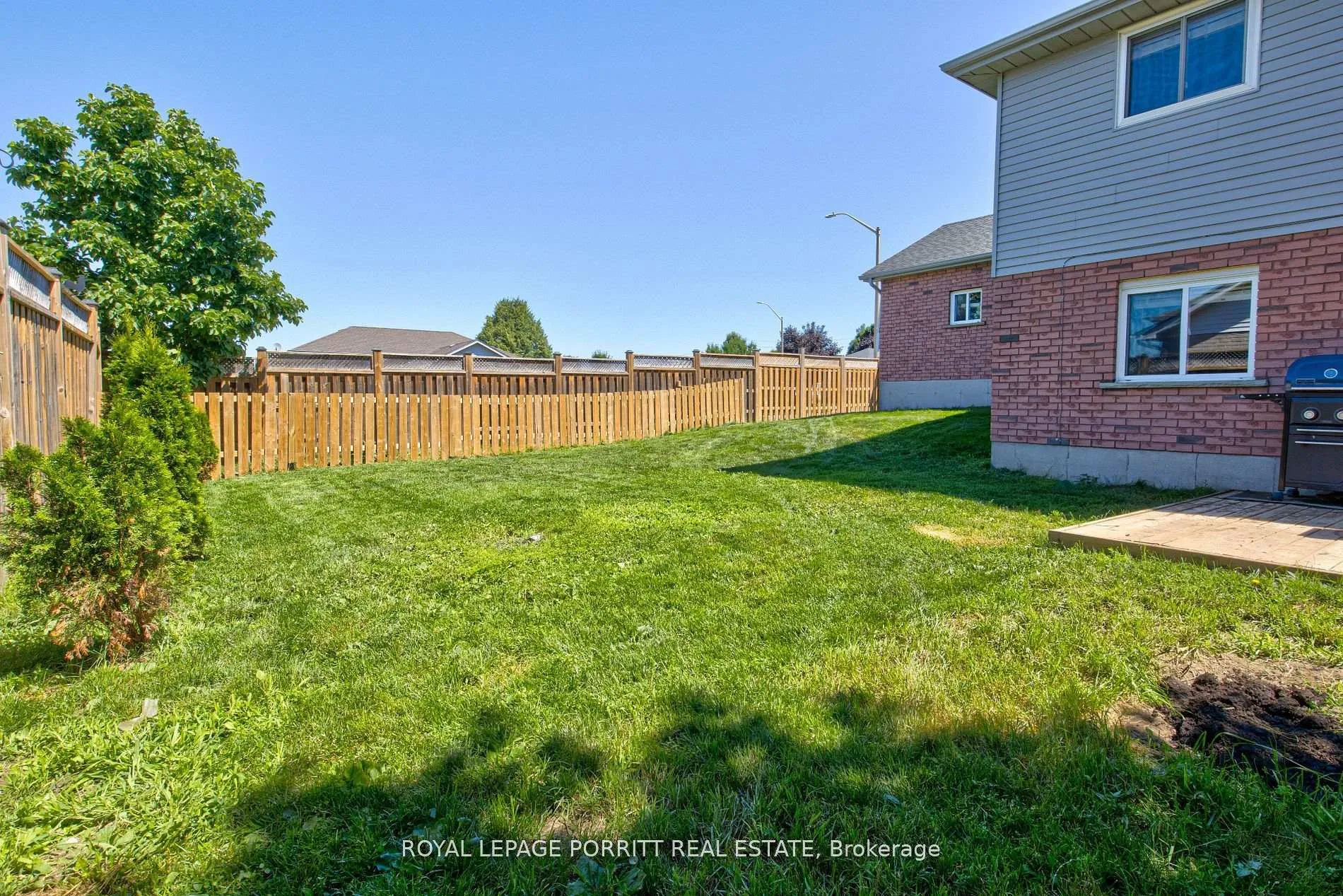 Photo 47 of 55 Windsor Drive, Brant, South Dumfries — HOMEH