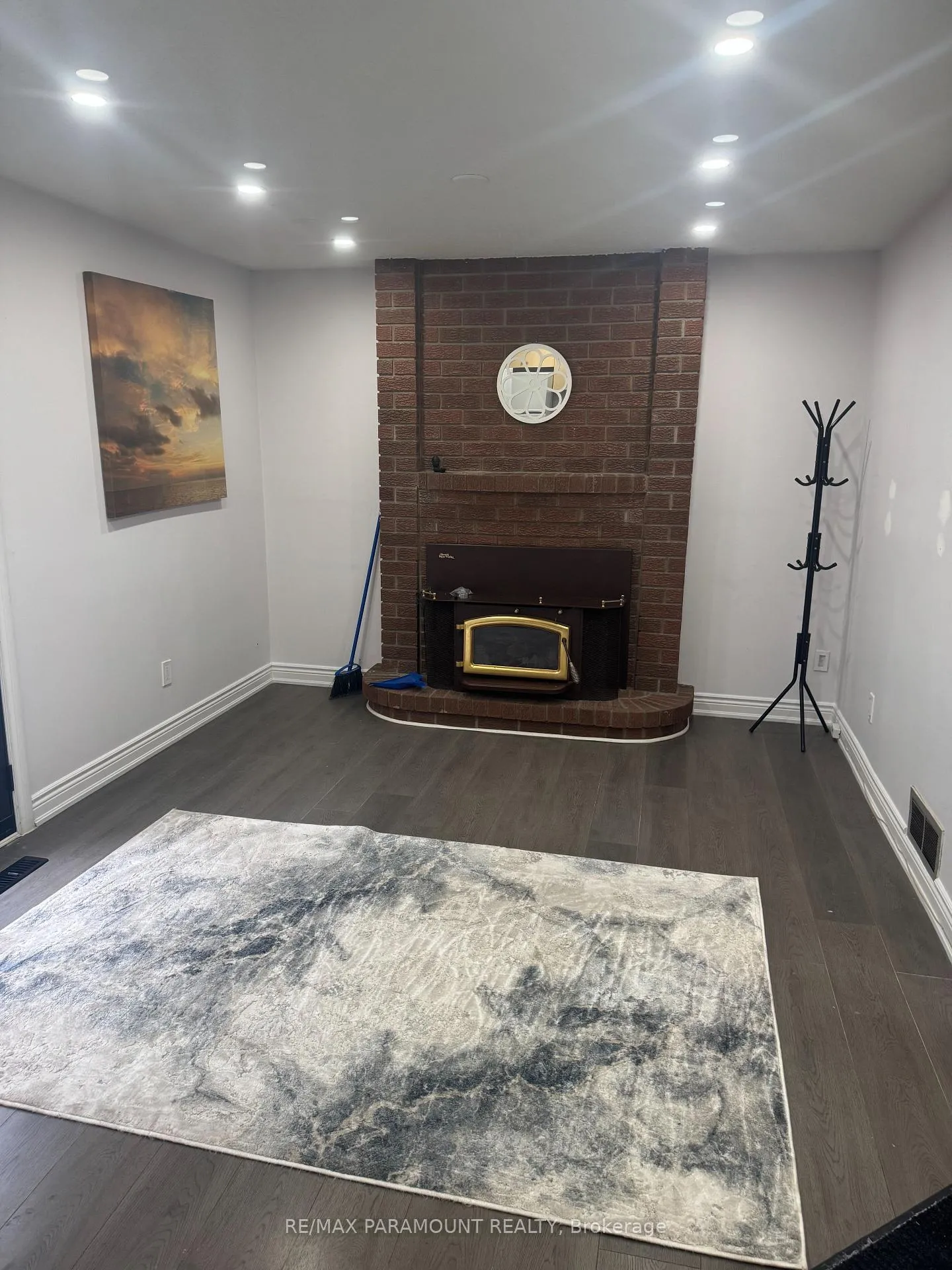 Photo 7 of Unit (Back Unit), 58 Martindale Crescent, Brampton, Brampton West — HOMEH