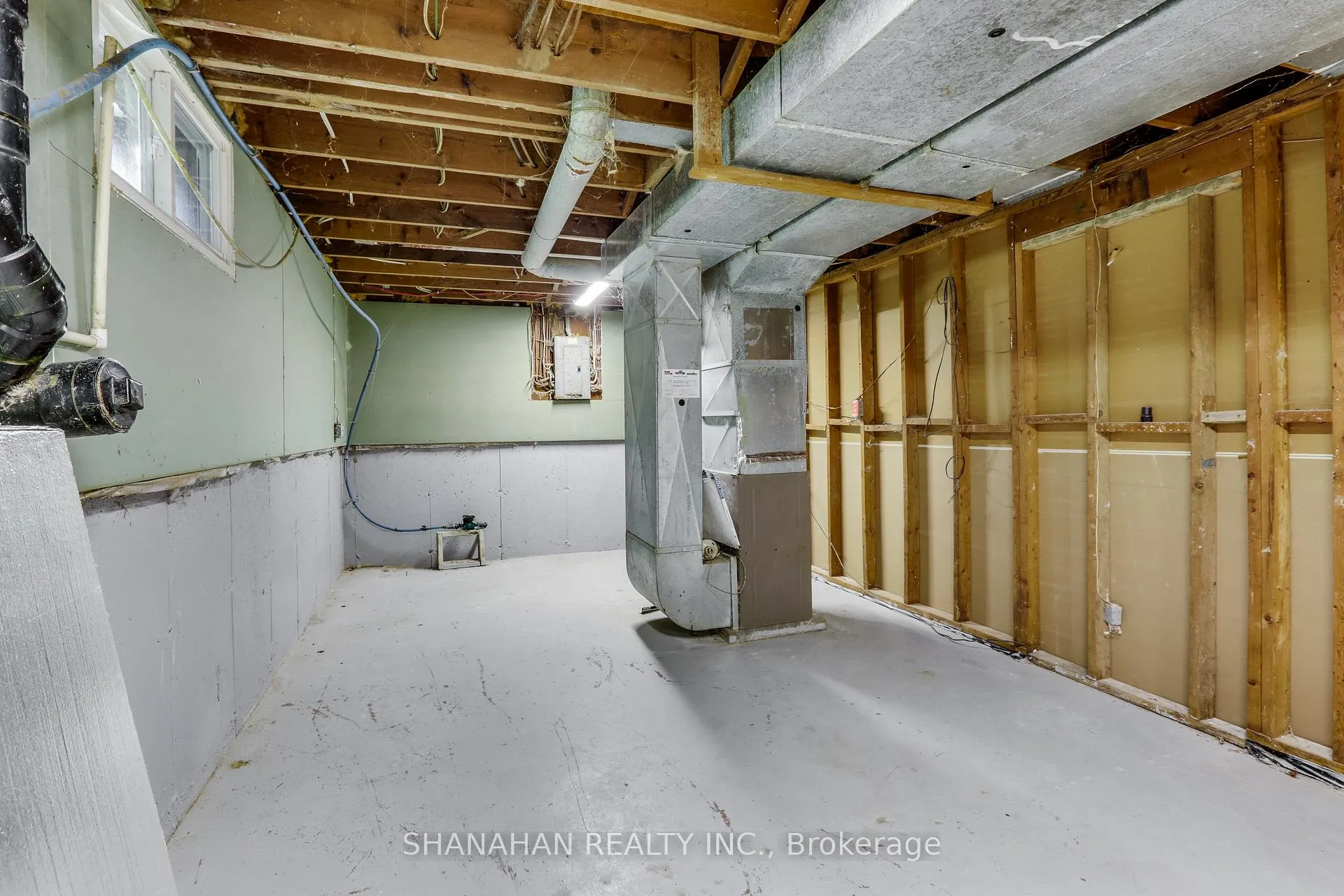 Photo 32 of 612 Trillium Drive, Southwest Middlesex, Rural Southwest Middlesex — HOMEH