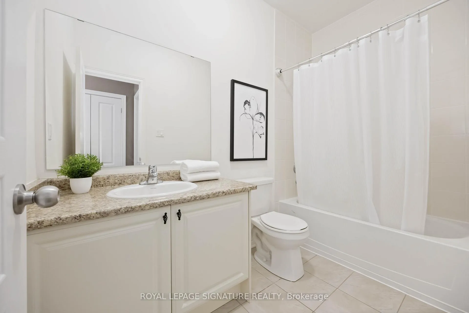 Photo 30 of 99 Card Lumber Crescent, Vaughan, Kleinburg — HOMEH