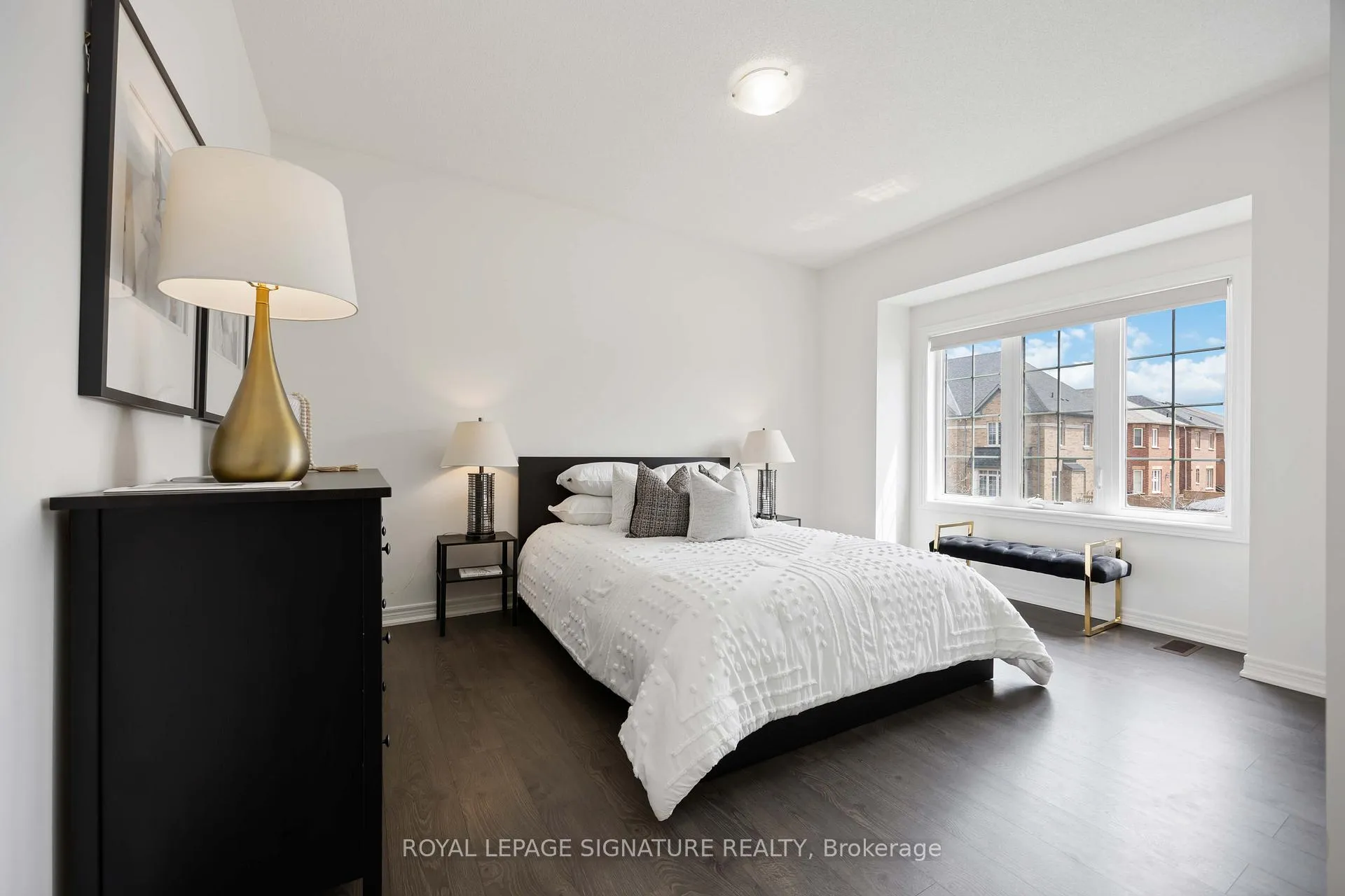 Photo 31 of 99 Card Lumber Crescent, Vaughan, Kleinburg — HOMEH
