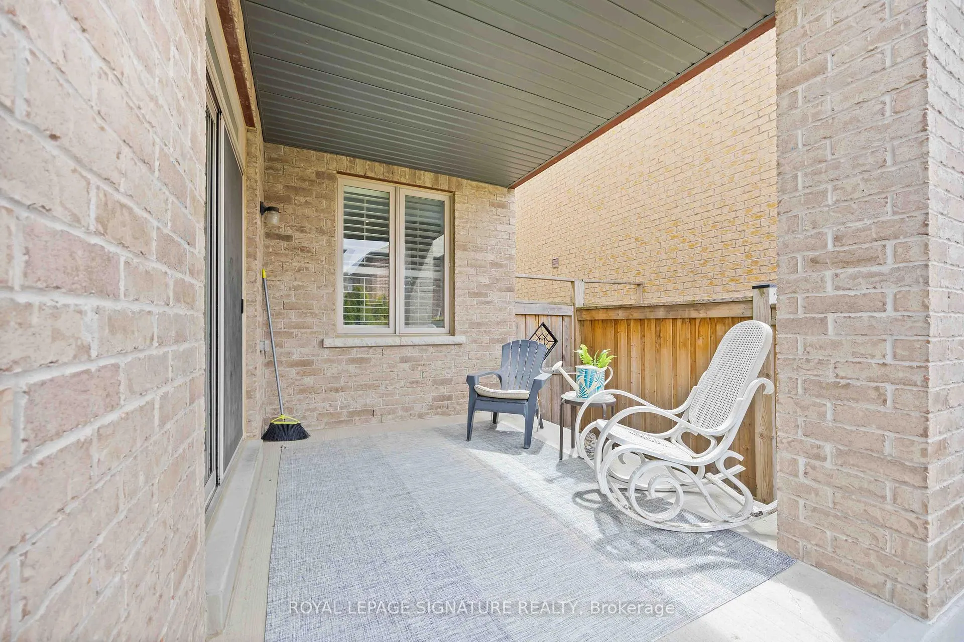 Photo 43 of 99 Card Lumber Crescent, Vaughan, Kleinburg — HOMEH