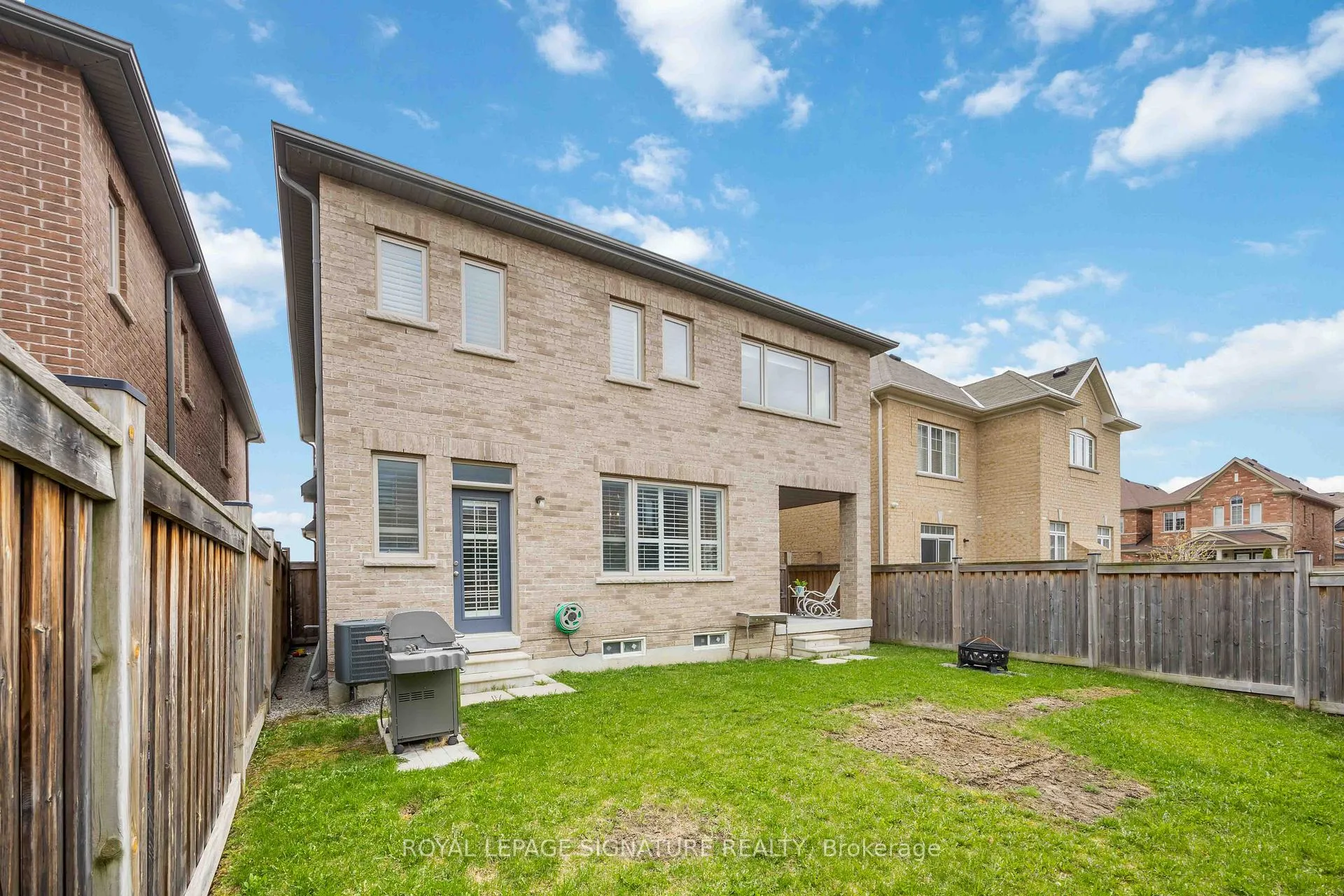 Photo 46 of 99 Card Lumber Crescent, Vaughan, Kleinburg — HOMEH